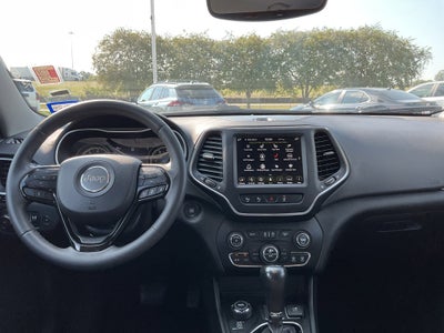 2023 Jeep Cherokee Altitude Lux