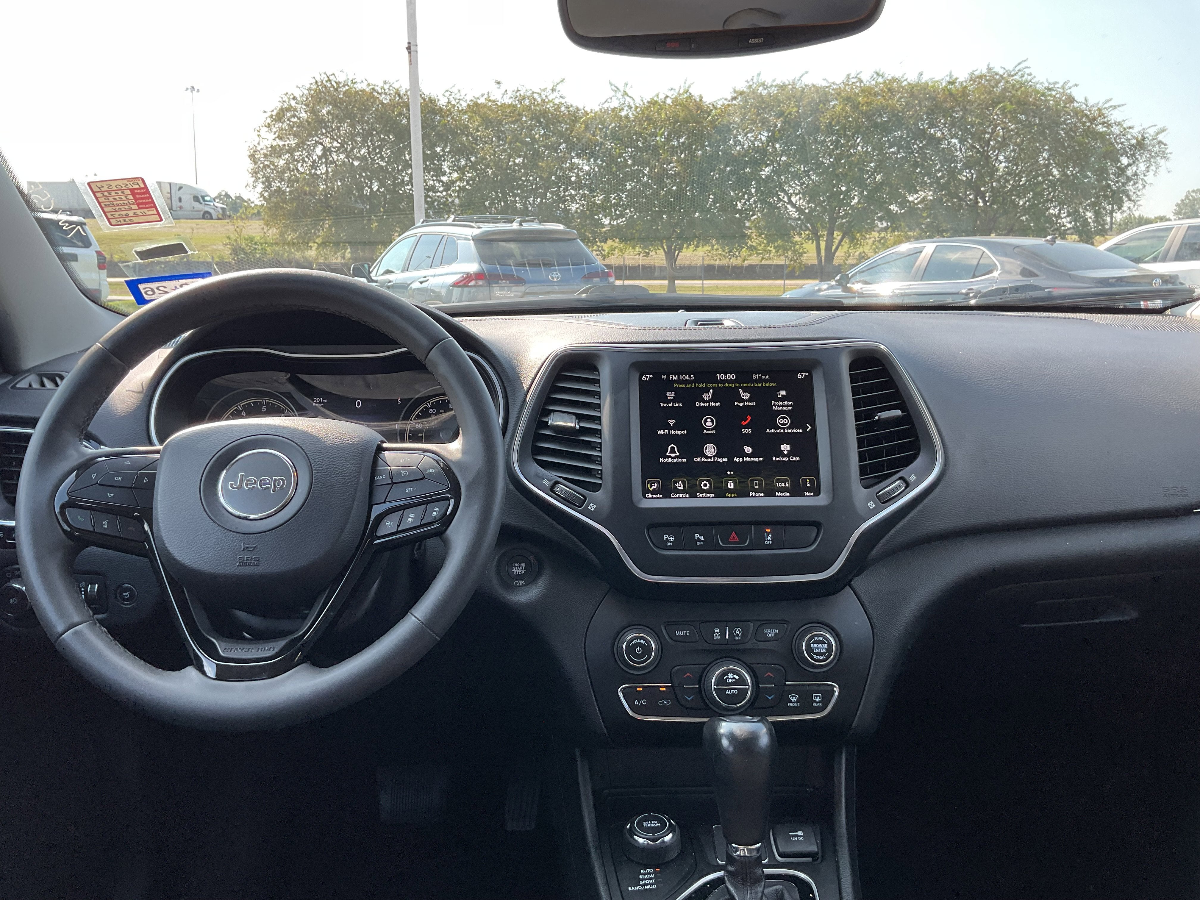 2023 Jeep Cherokee Altitude Lux