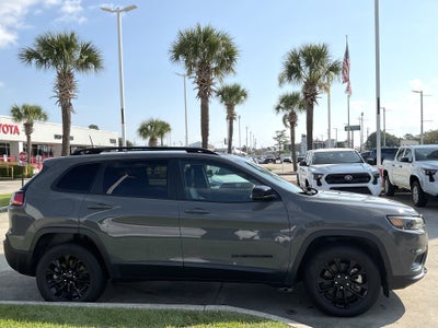 2023 Jeep Cherokee Altitude Lux