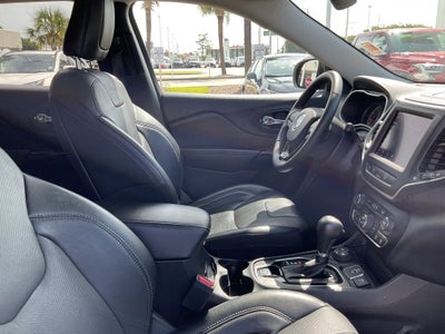 2023 Jeep Cherokee Altitude Lux