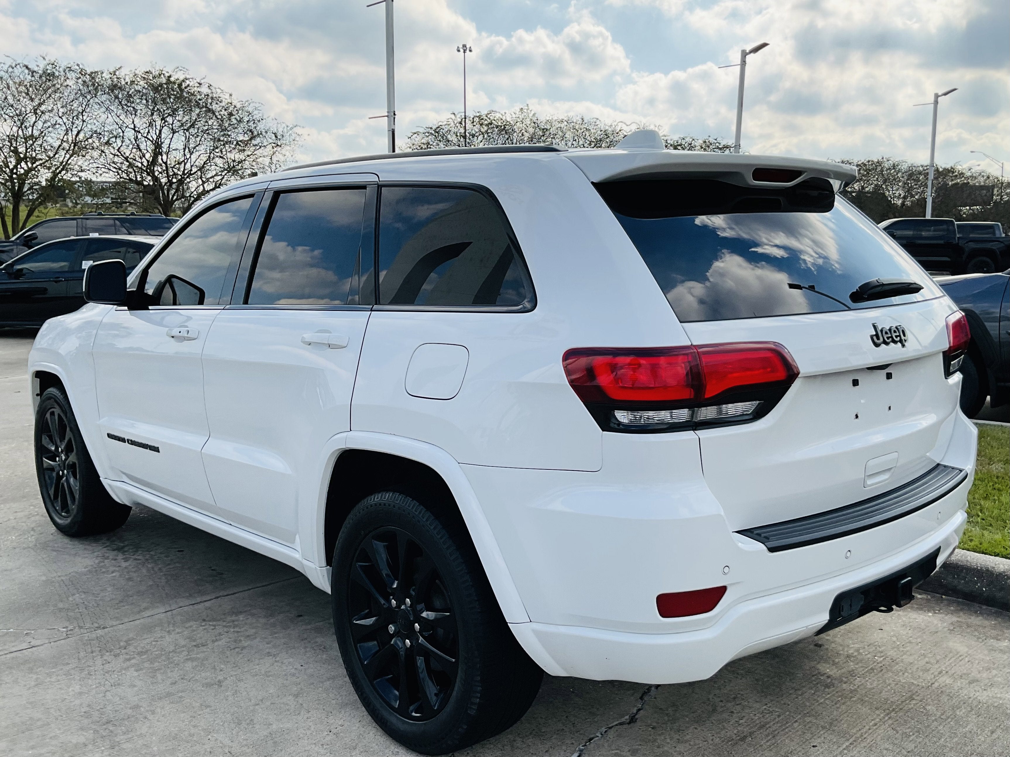 2020 Jeep Grand Cherokee Altitude