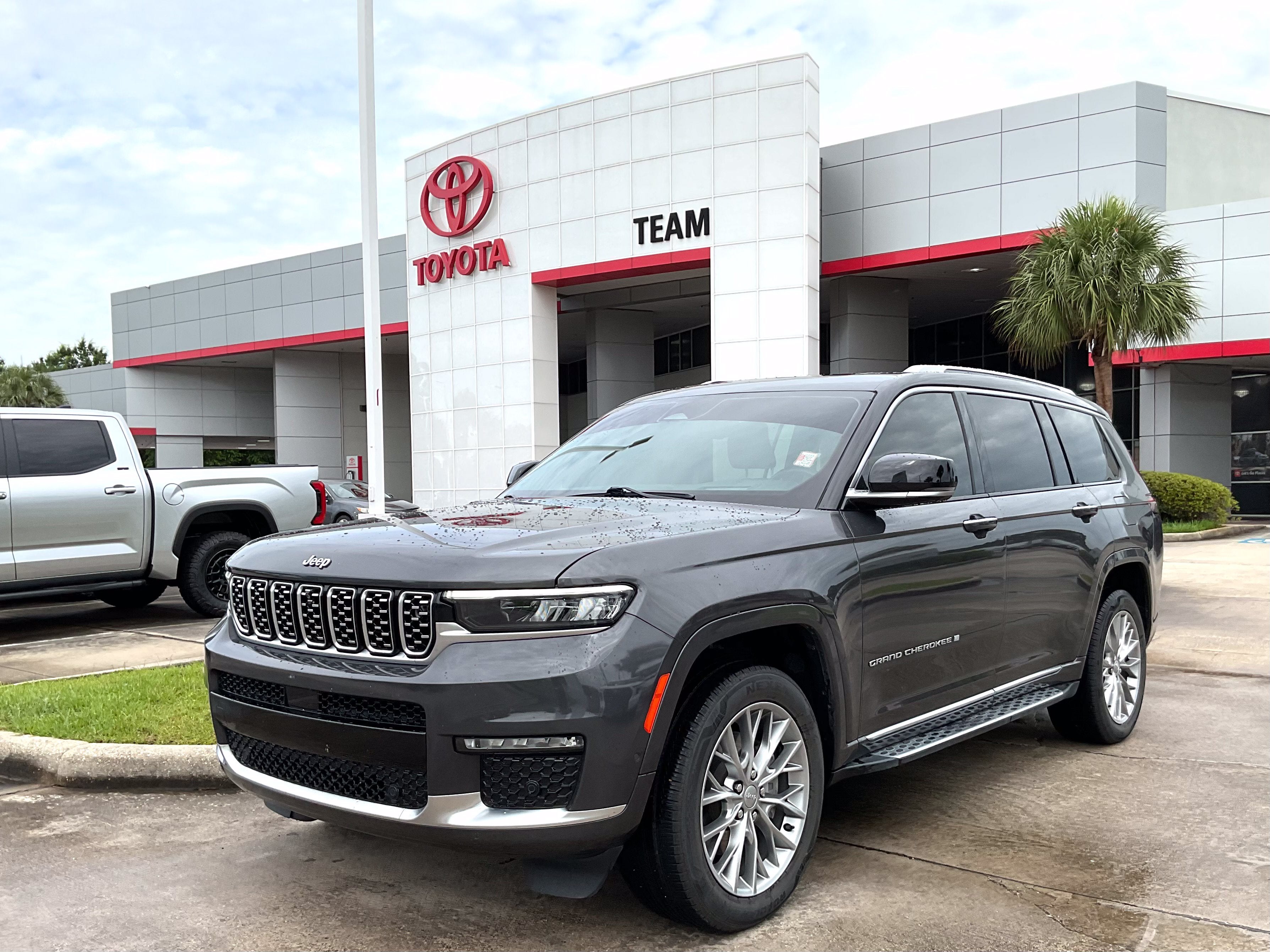2022 Jeep Grand Cherokee L Summit