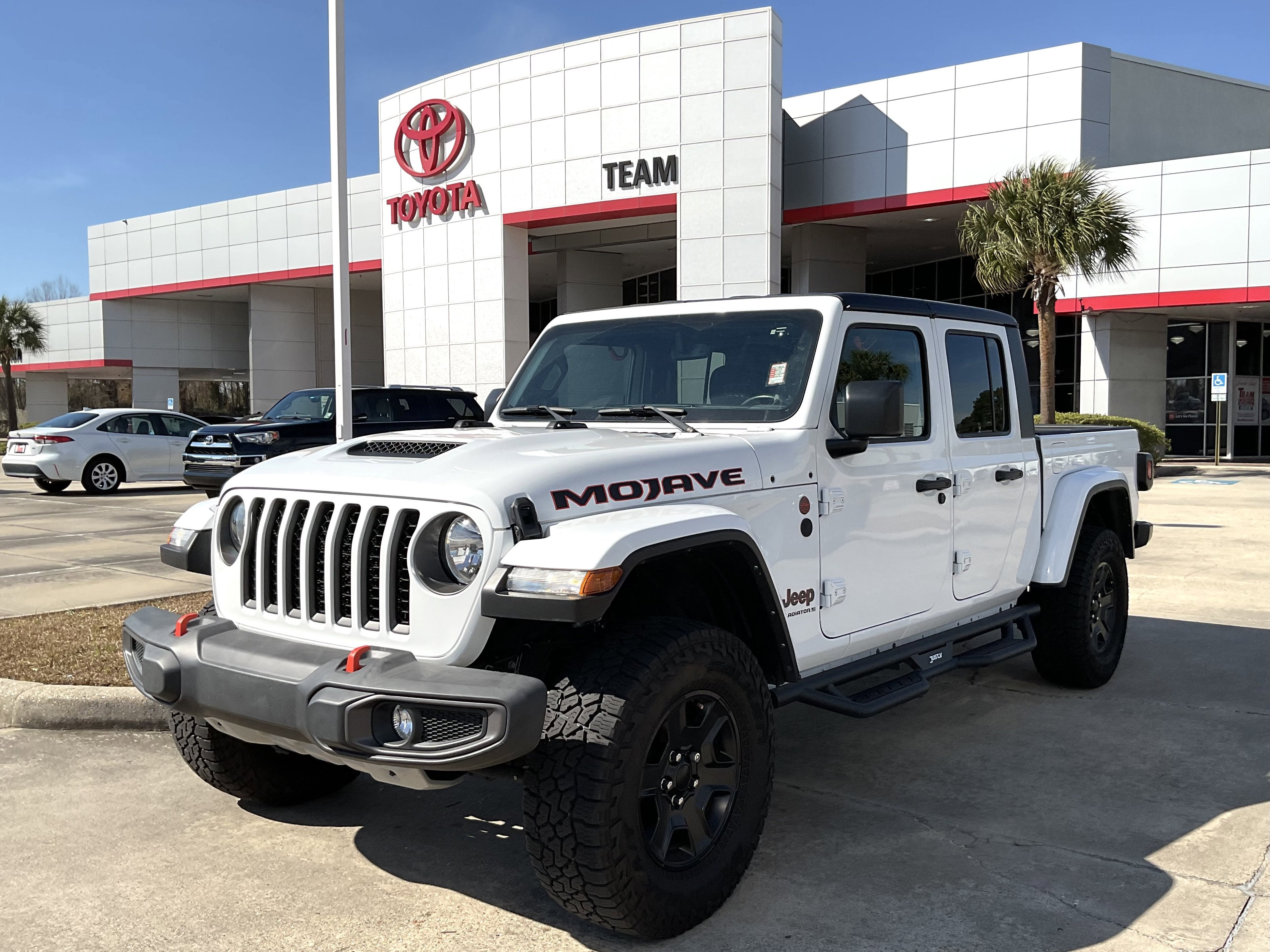 2023 Jeep Gladiator Mojave
