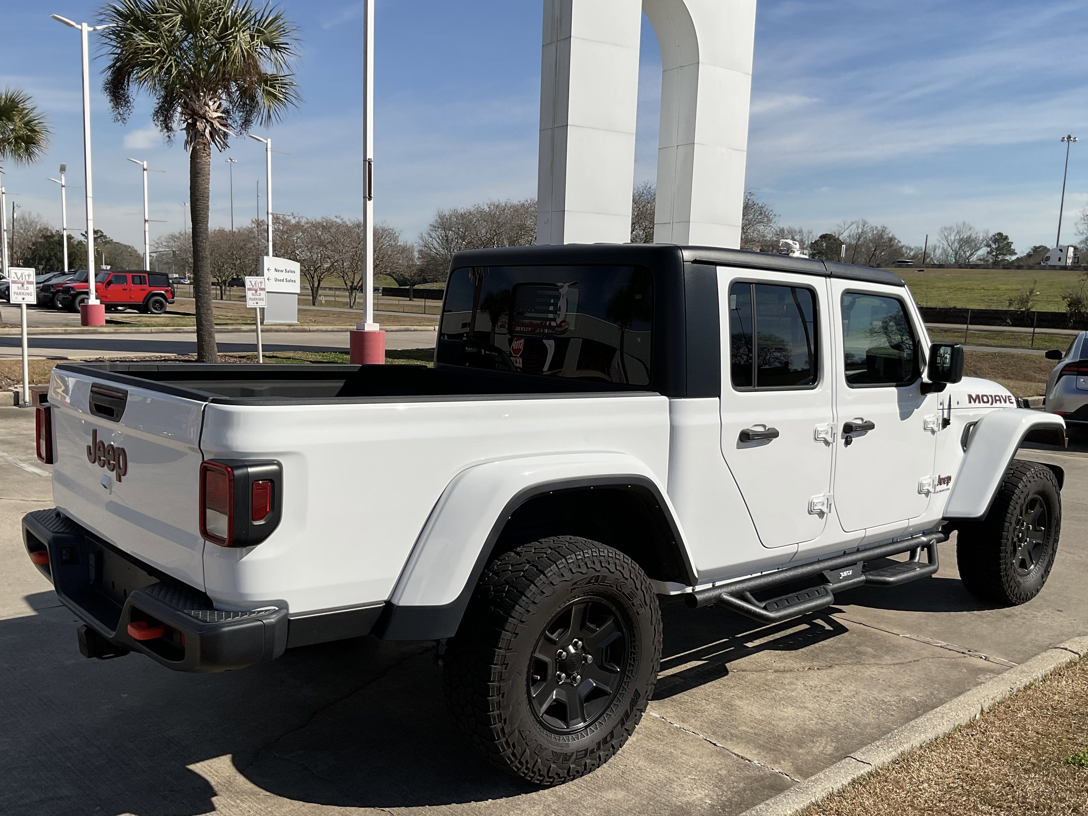 2023 Jeep Gladiator Mojave