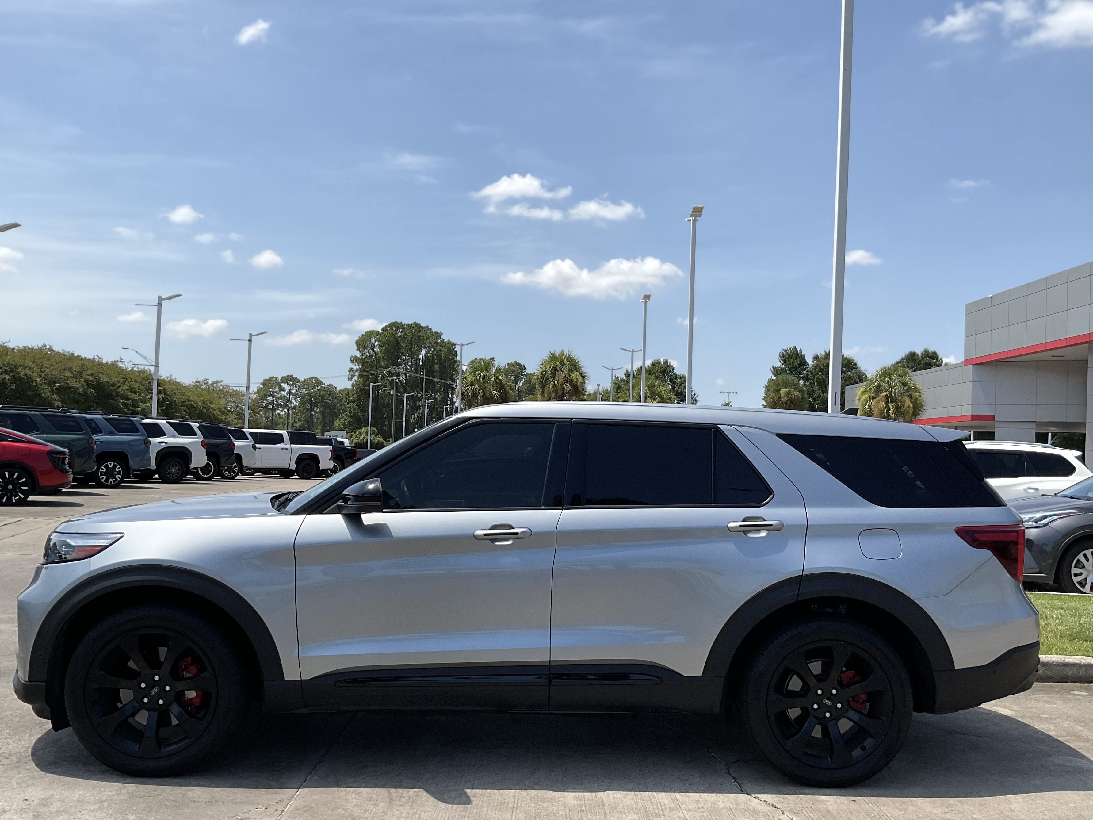 2022 Ford Explorer ST
