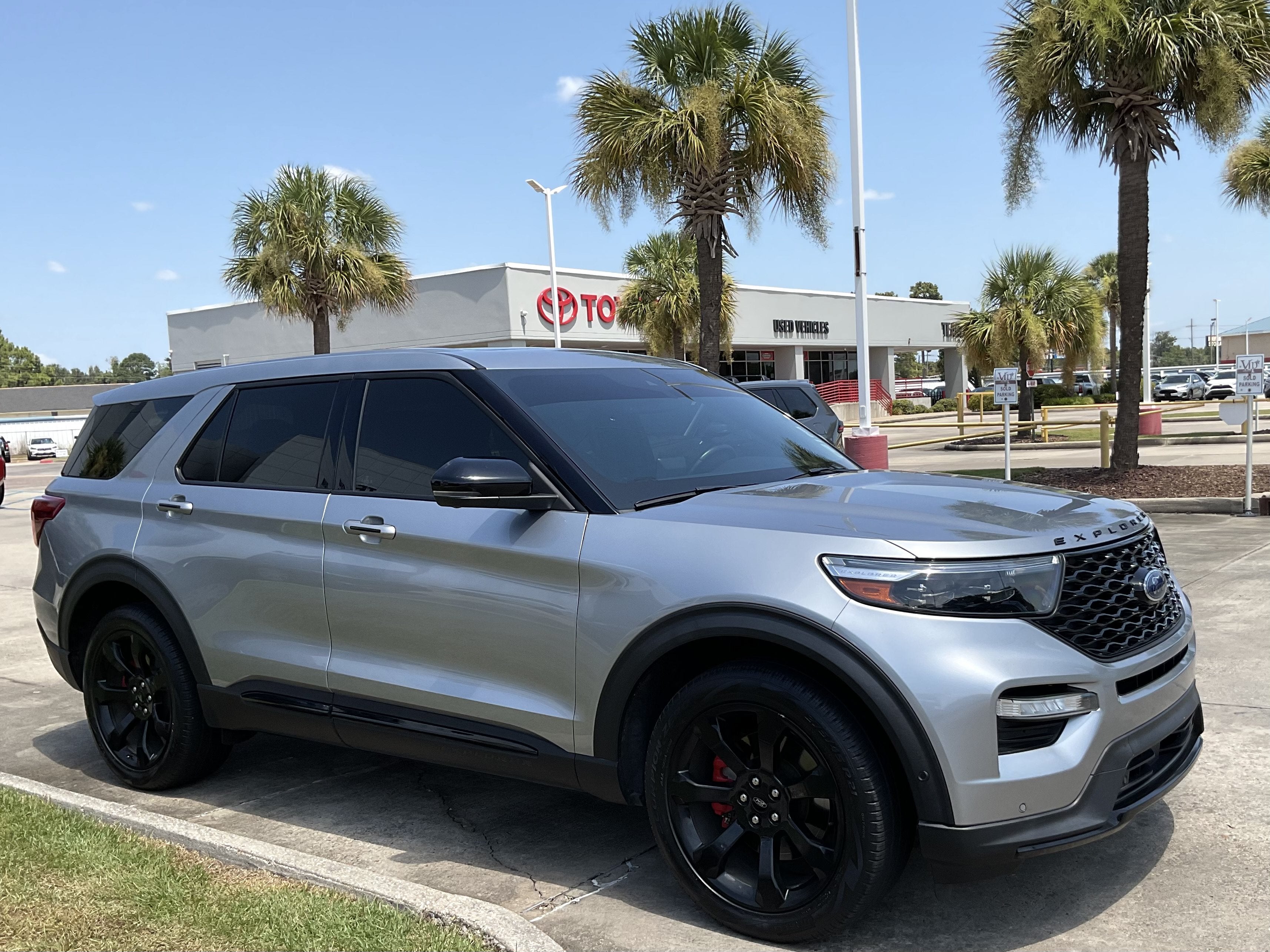 2022 Ford Explorer ST
