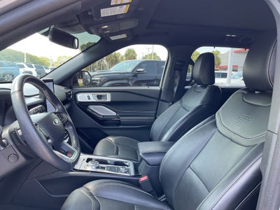 2022 Ford Explorer ST