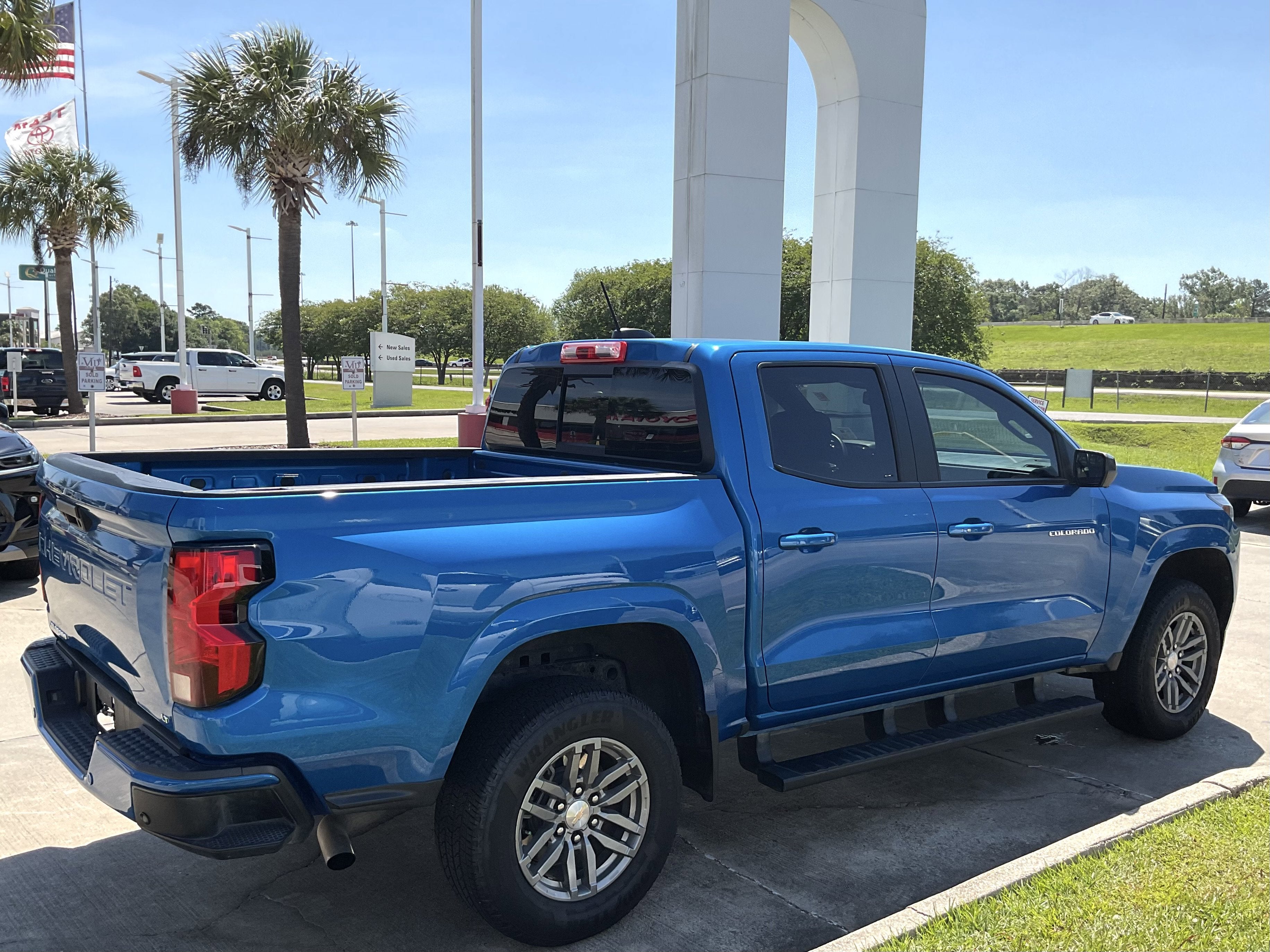 2024 Chevrolet Colorado 2WD LT