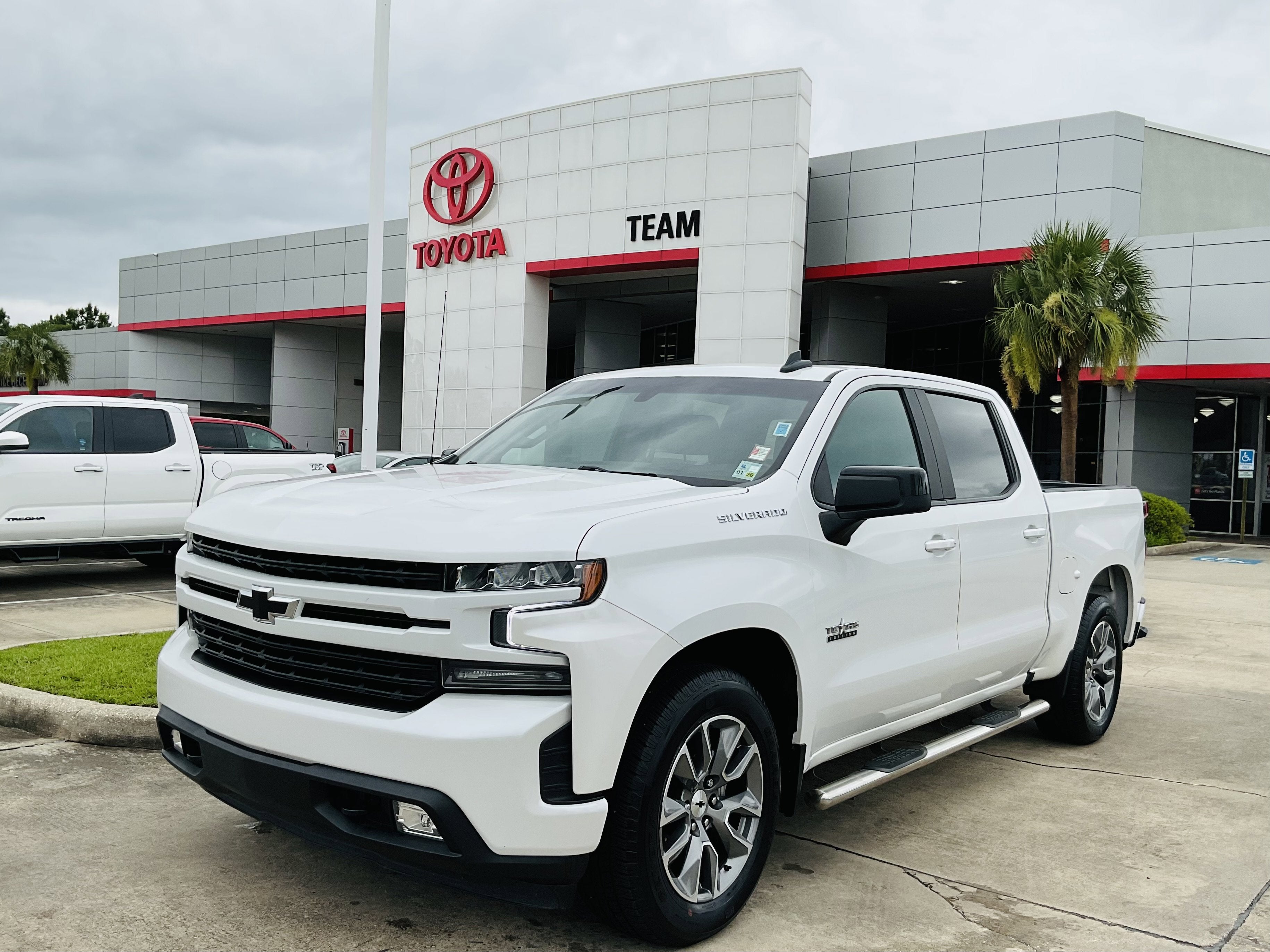 2021 Chevrolet Silverado RST