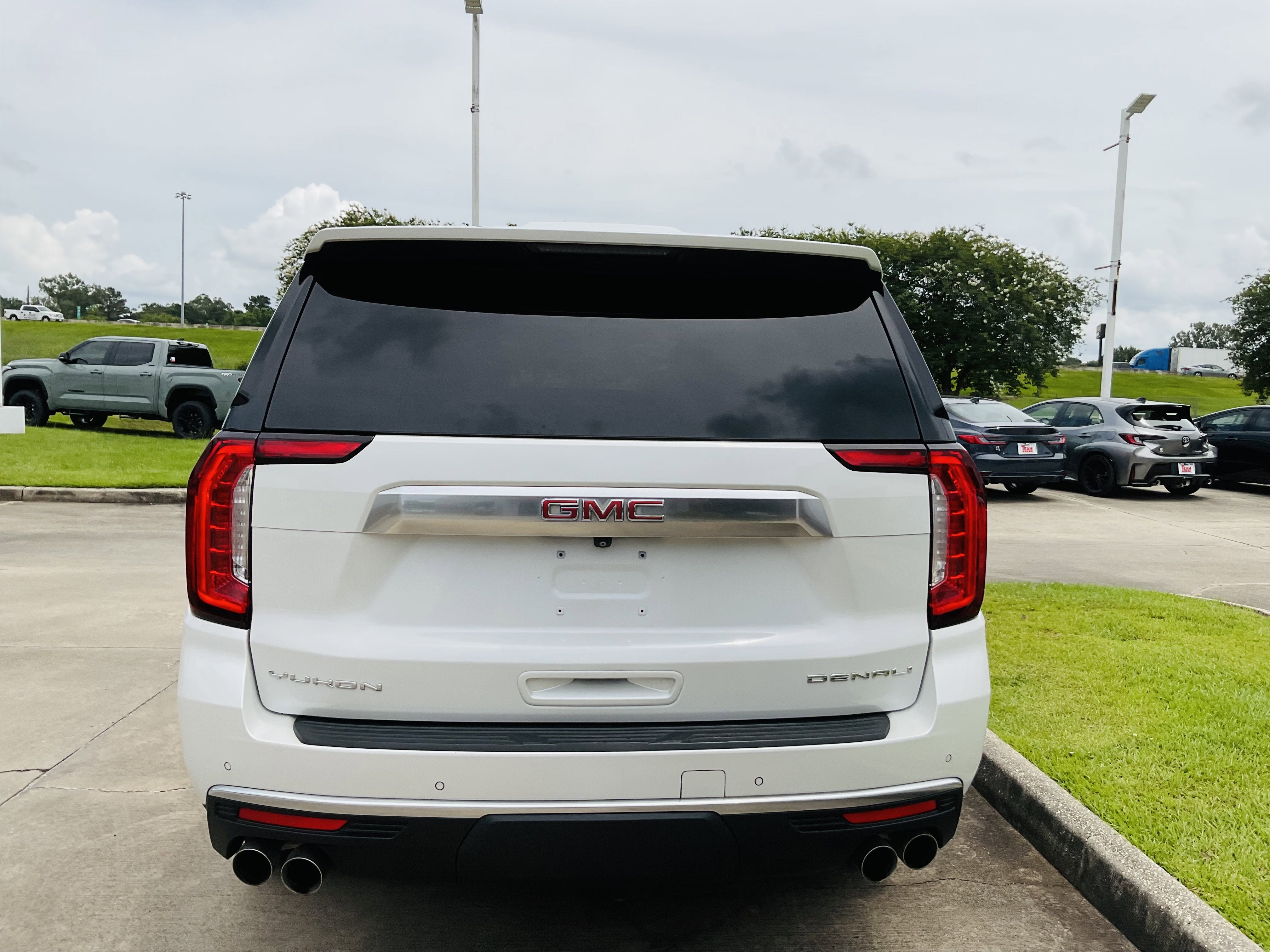 2022 GMC Yukon XL Denali