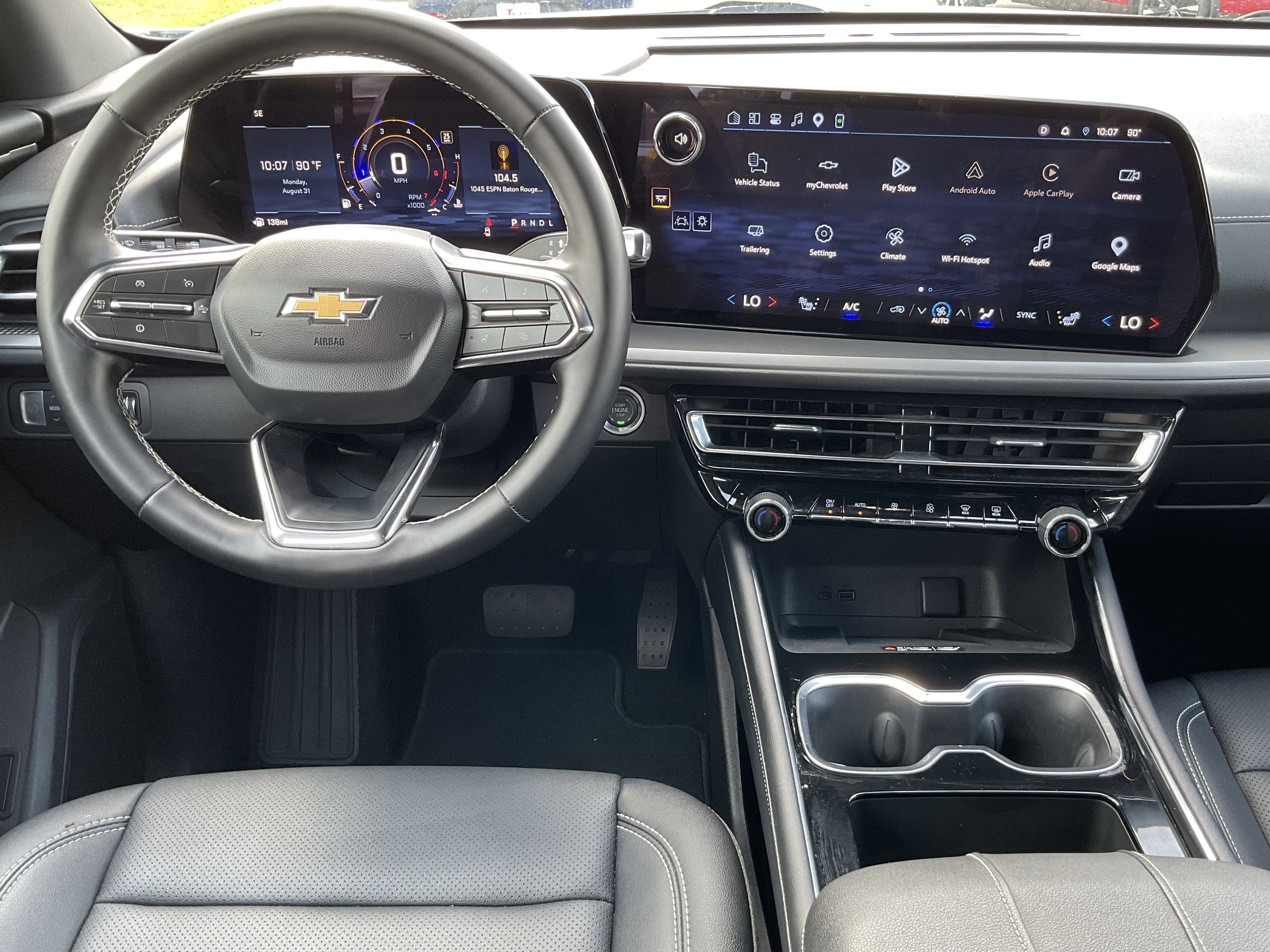 2026 Chevrolet Traverse FWD LT