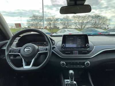 2025 Nissan Altima SR