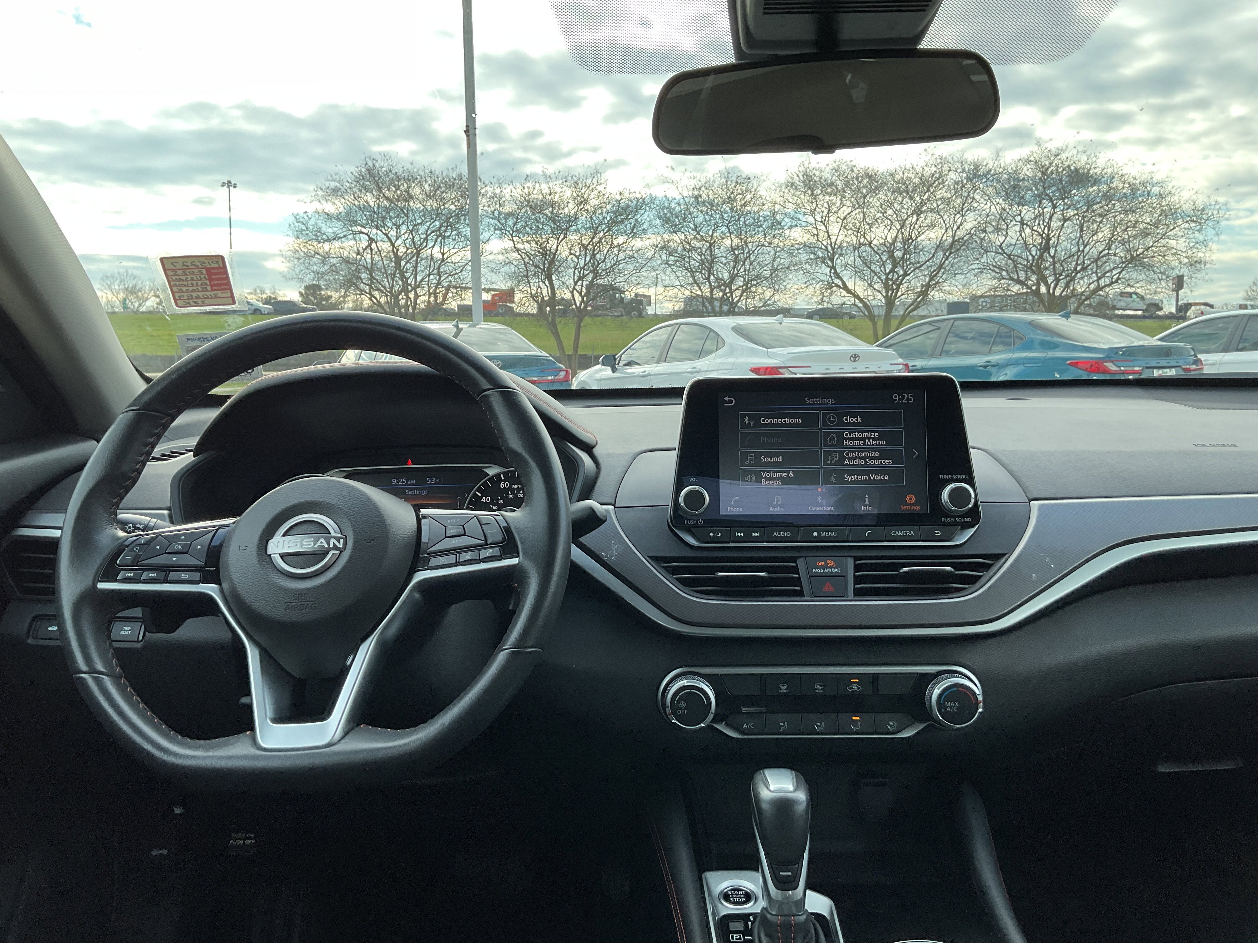 2025 Nissan Altima SR