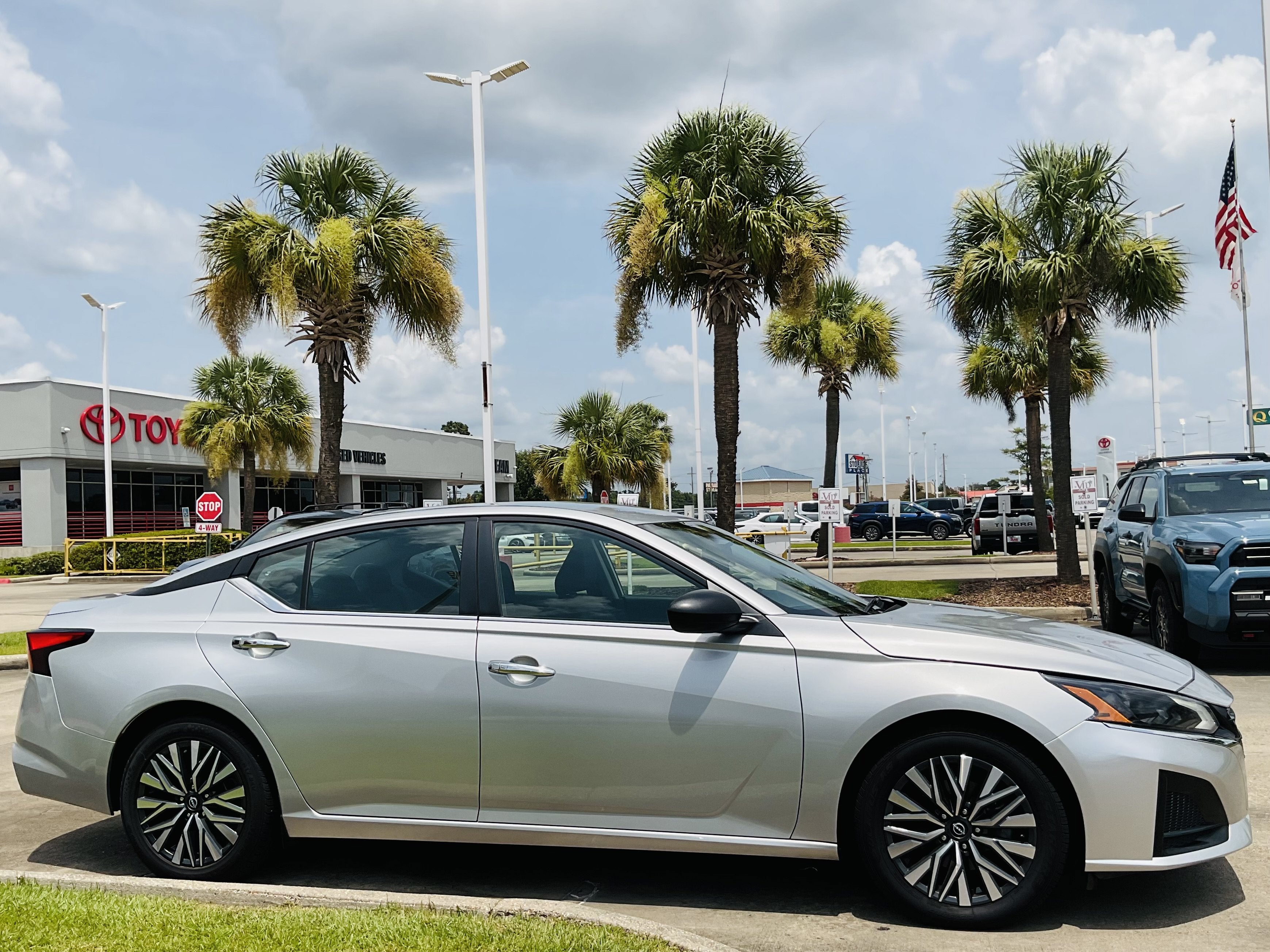 2024 Nissan Altima 2.5 SV