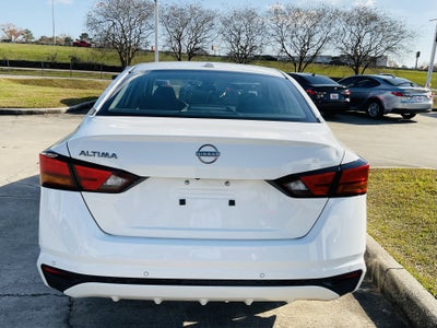 2025 Nissan Altima SV