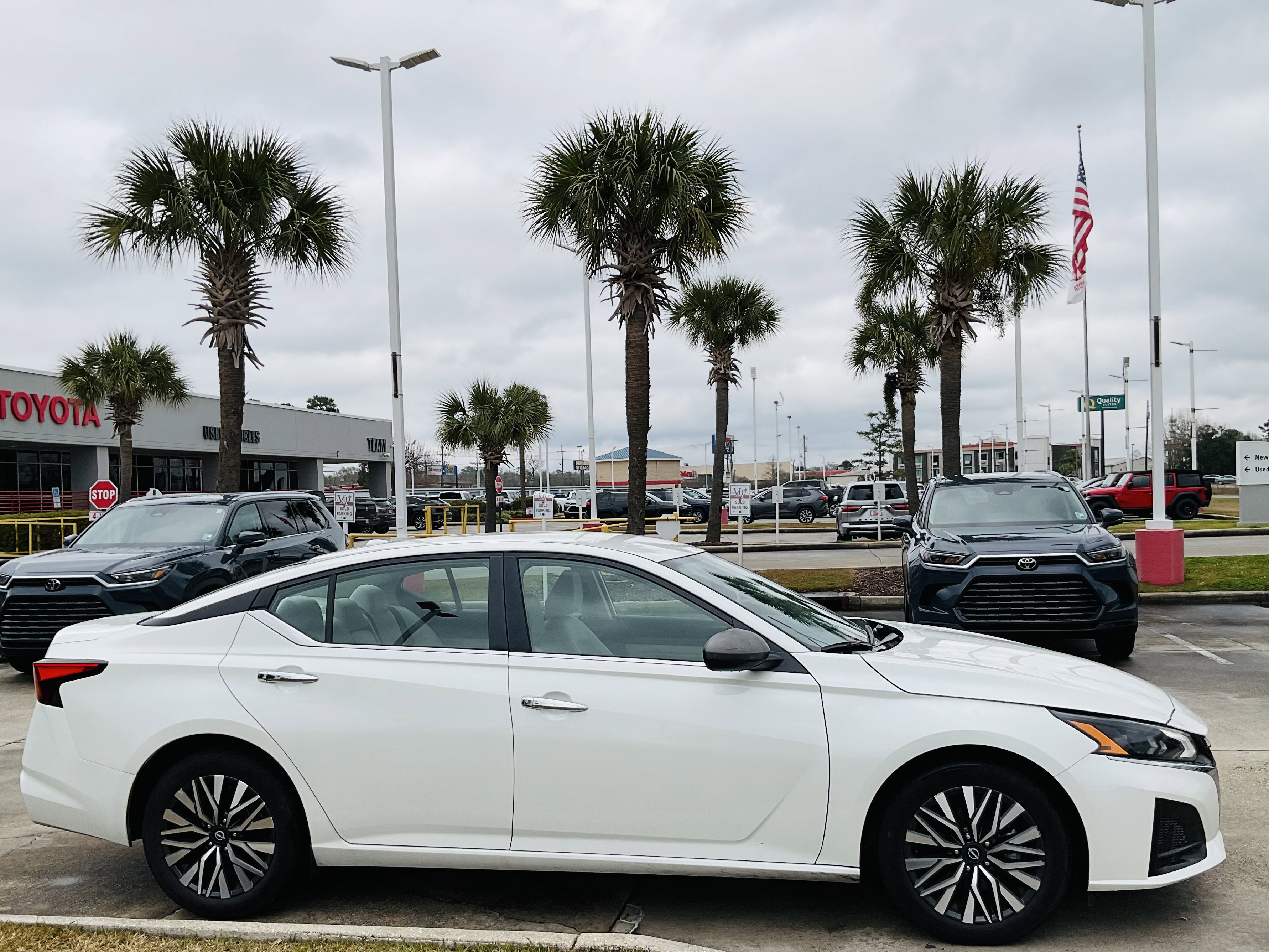 2025 Nissan Altima SV