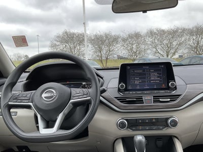 2025 Nissan Altima SV