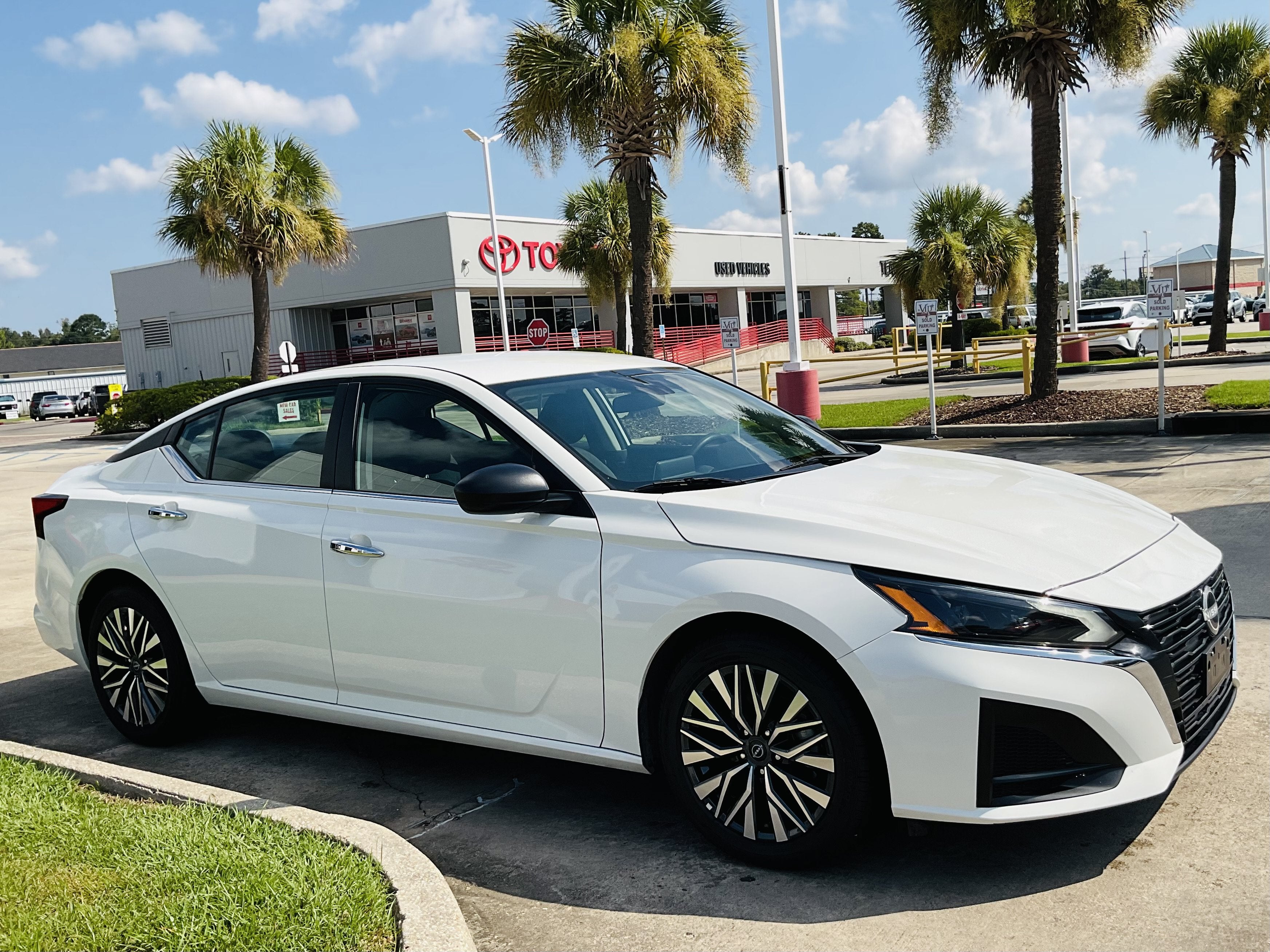 2025 Nissan Altima SV