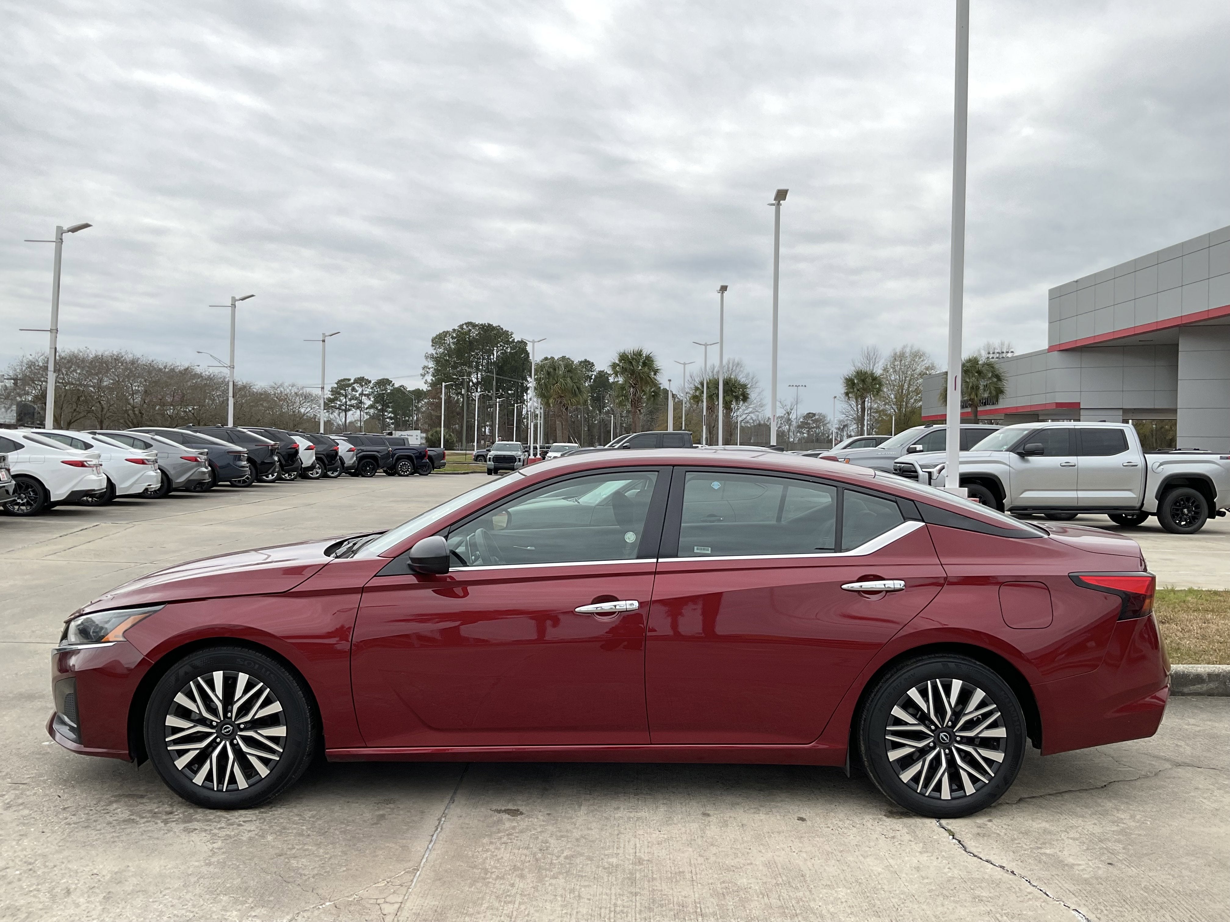 2024 Nissan Altima 2.5 SV