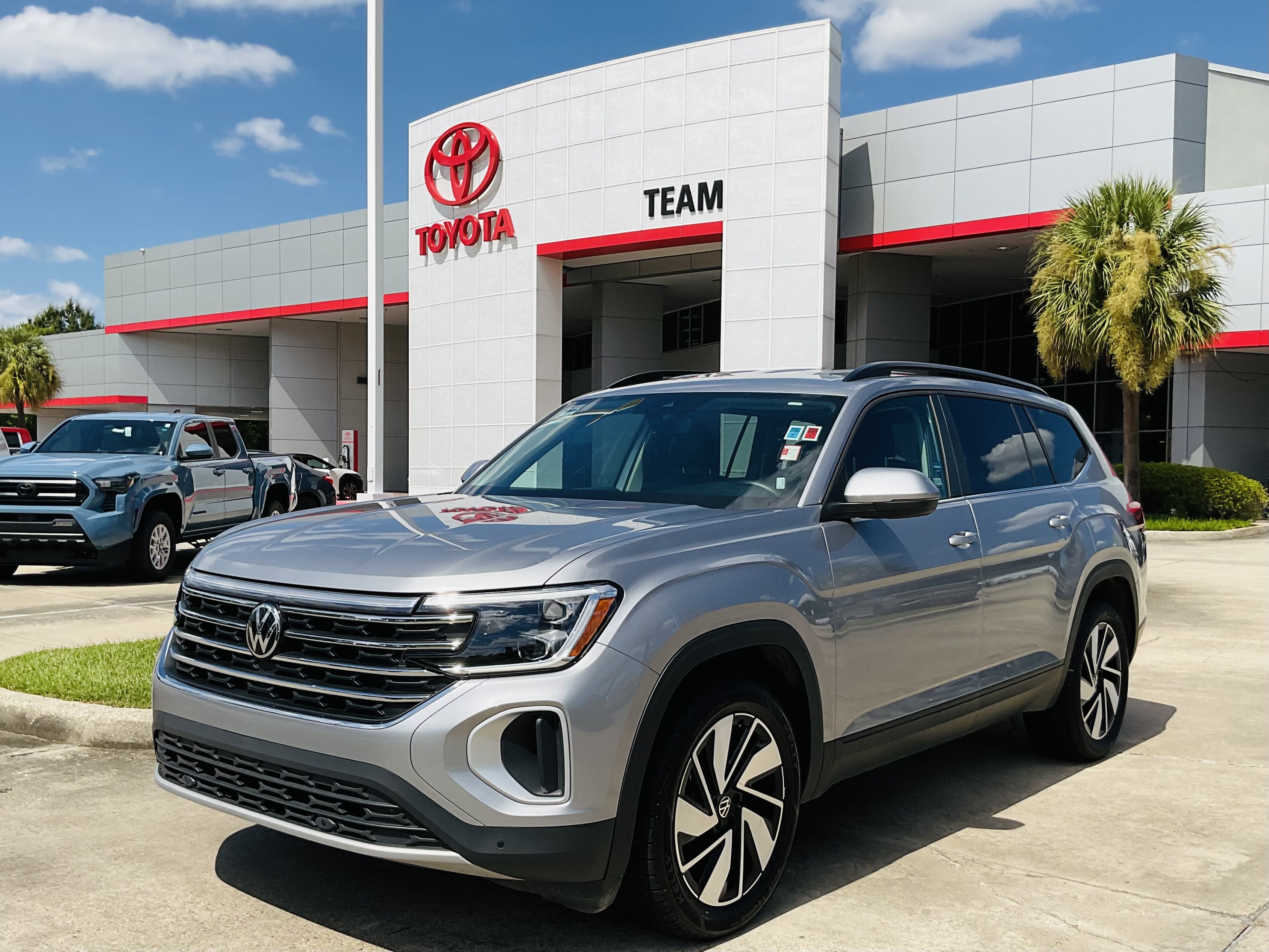 2026 Volkswagen Atlas 2.0T SE w/Technology