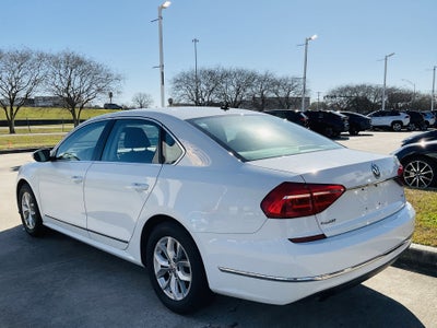 2016 Volkswagen Passat 1.8T S