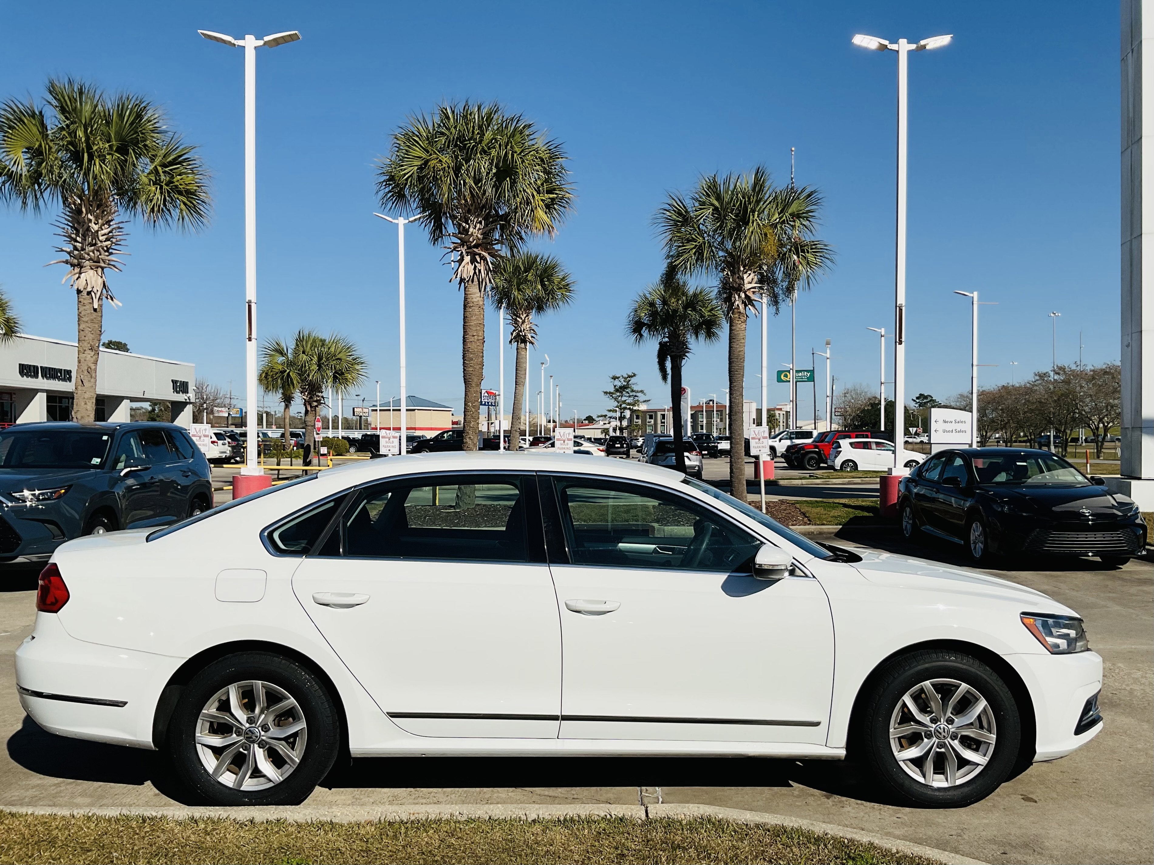 2016 Volkswagen Passat 1.8T S