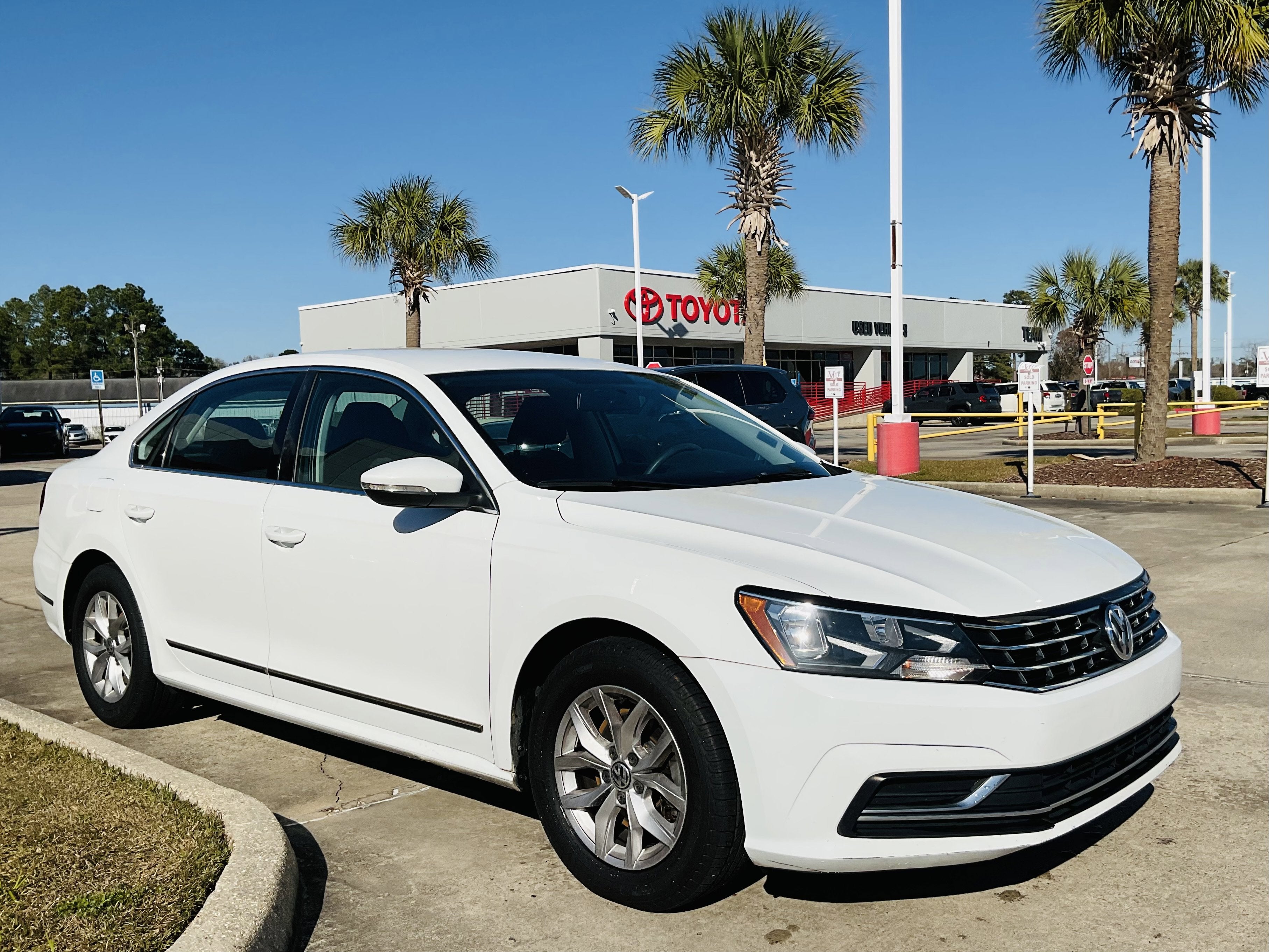 2016 Volkswagen Passat 1.8T S