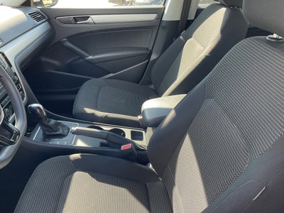 2016 Volkswagen Passat 1.8T S