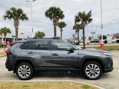 2025 Toyota RAV4 XLE Premium