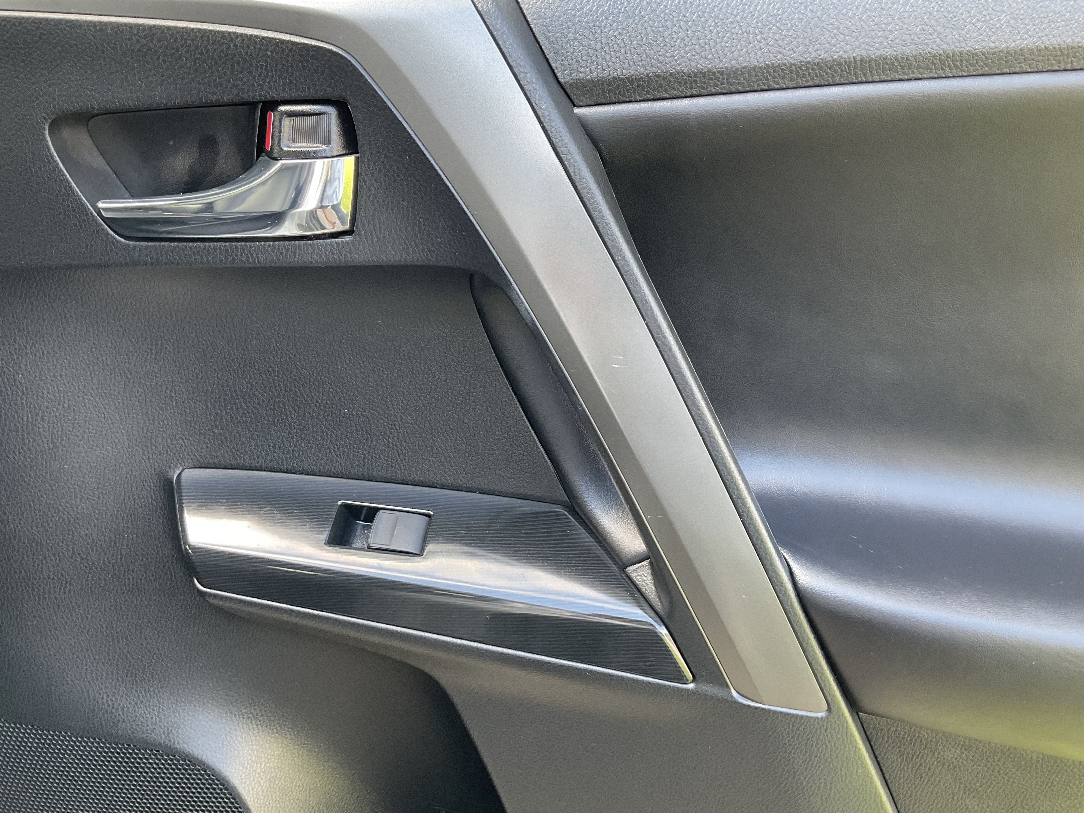 2018 Toyota RAV4 SE