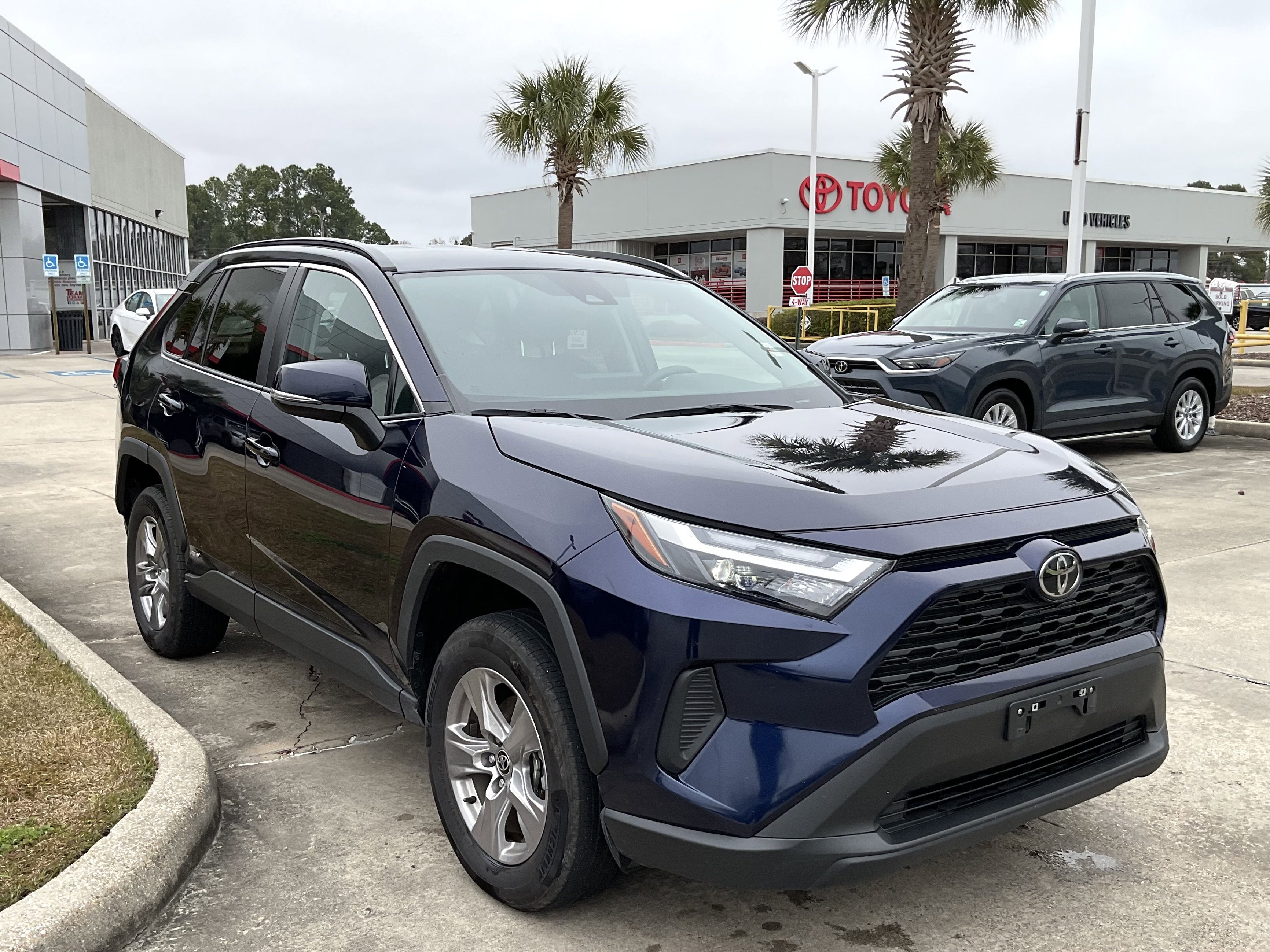 2025 Toyota RAV4 HYBRID Hybrid XLE