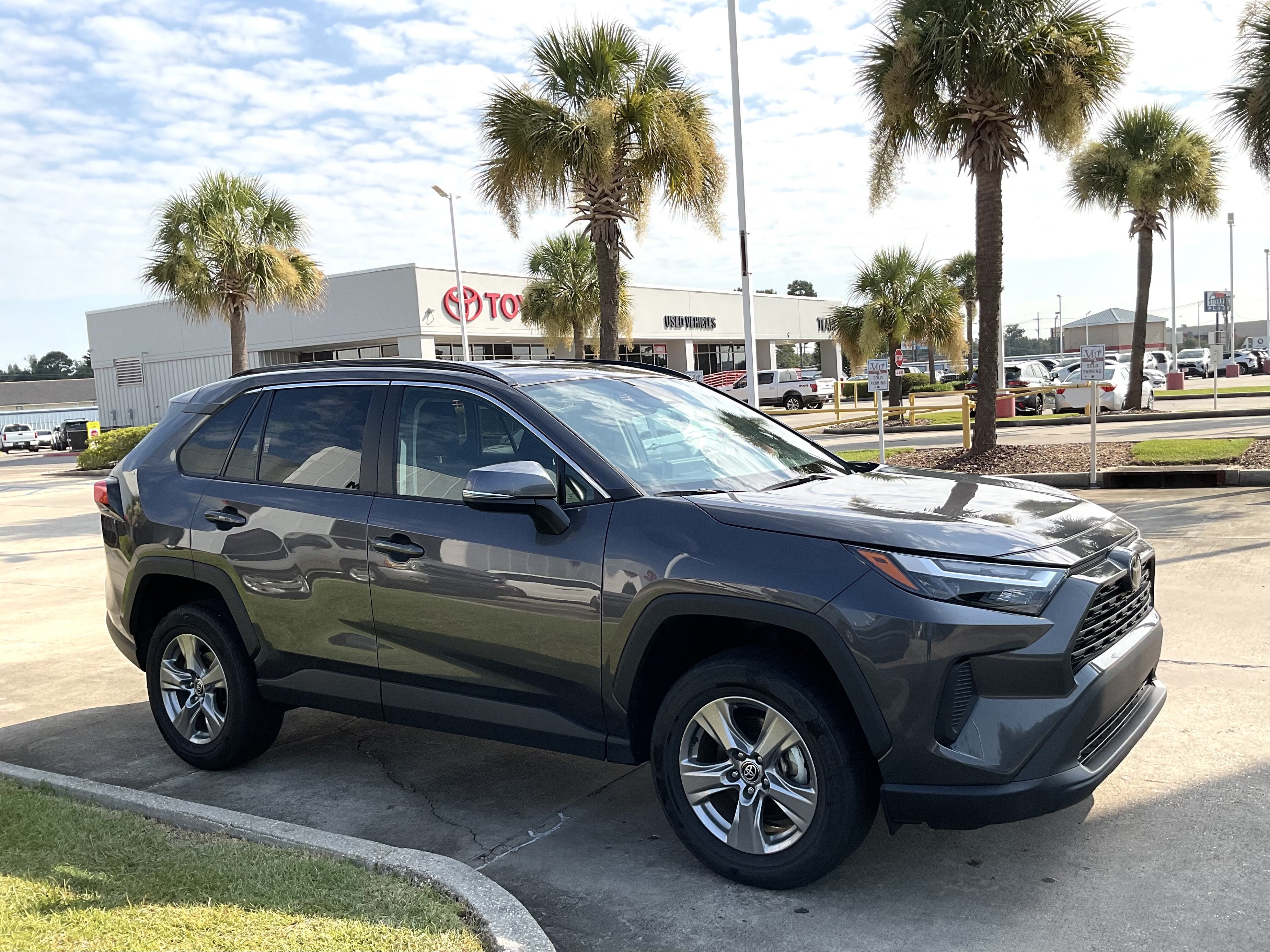 2025 Toyota RAV4 XLE