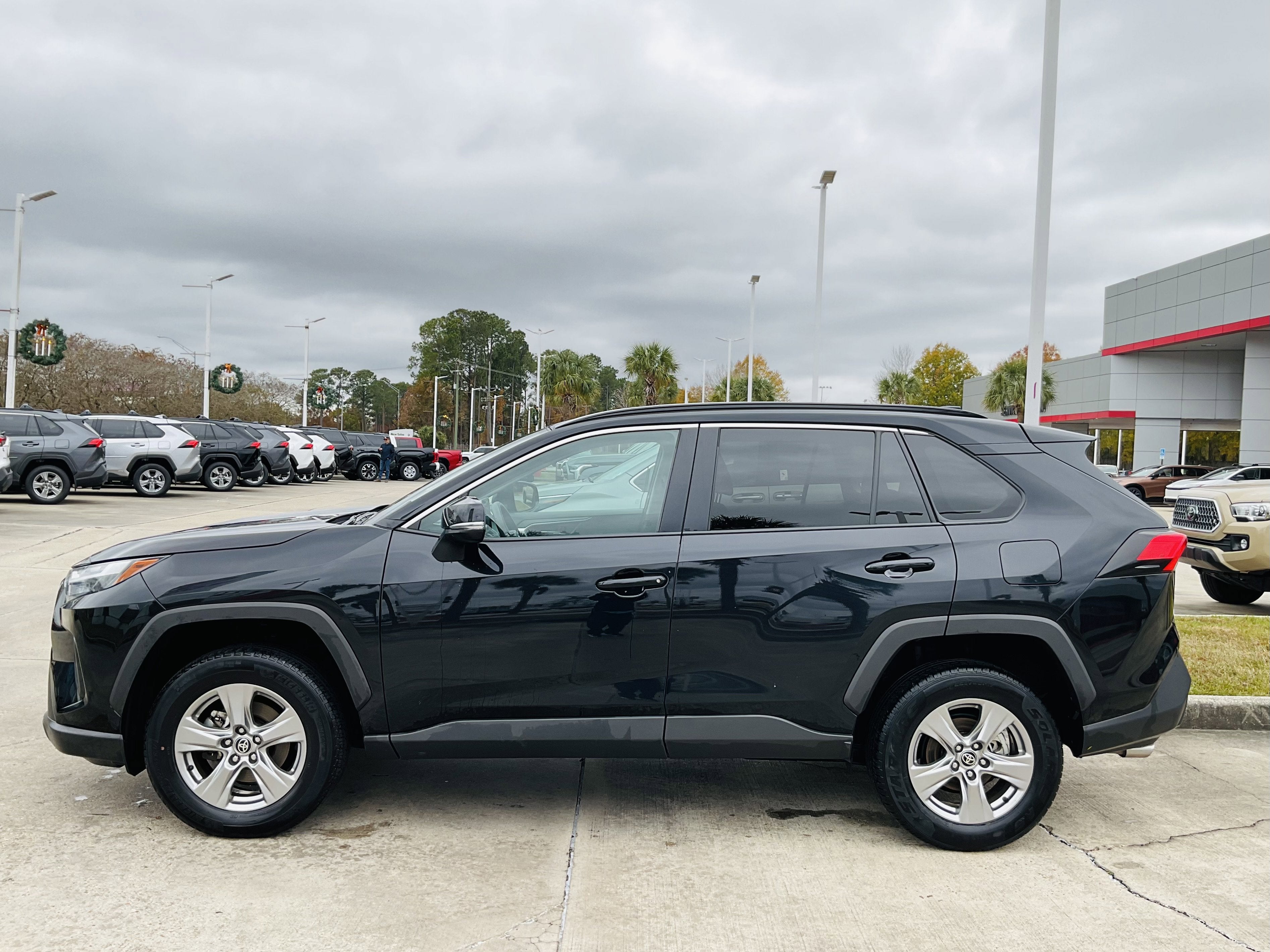 2024 Toyota RAV4 XLE