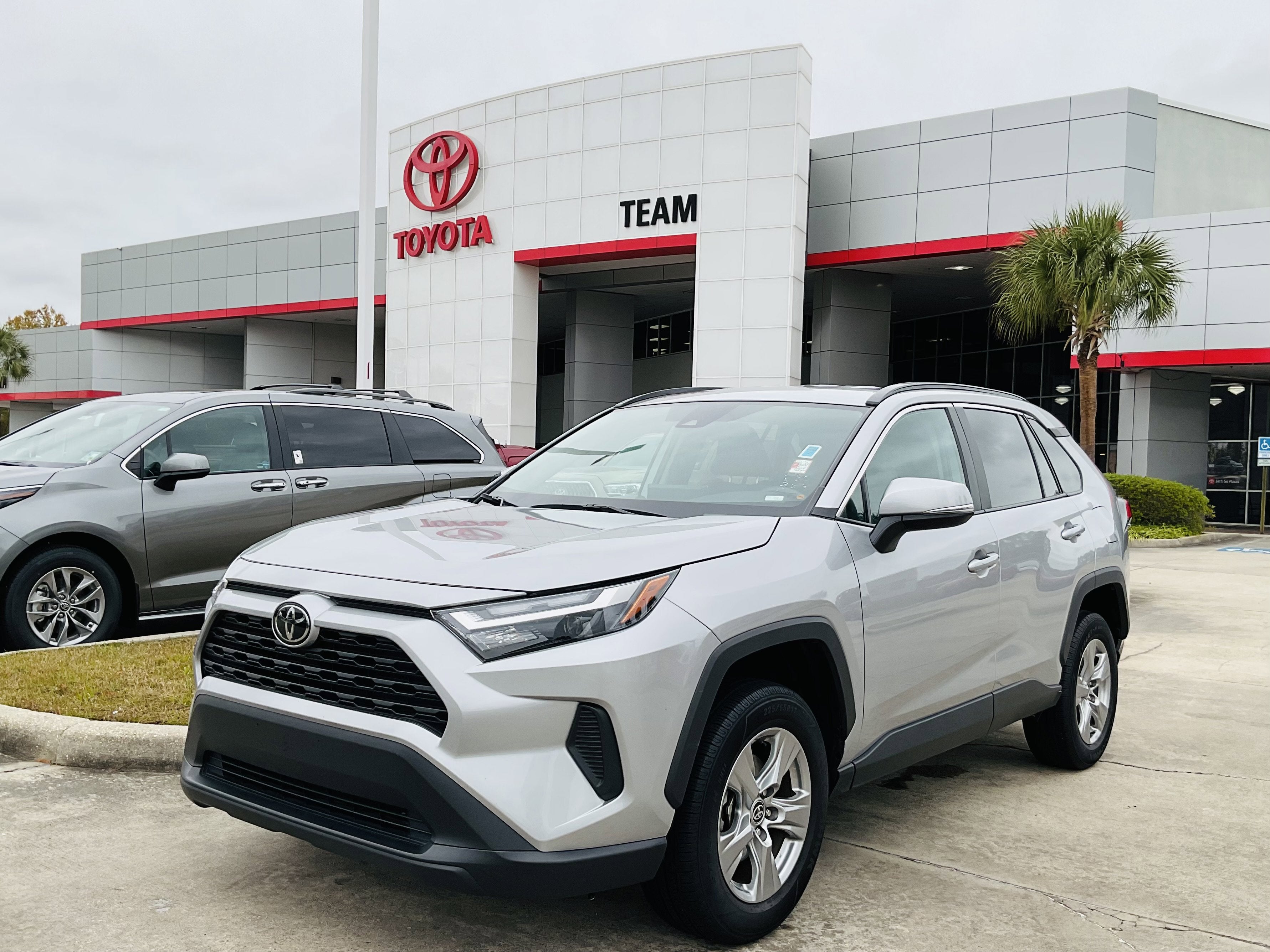 2024 Toyota RAV4 XLE