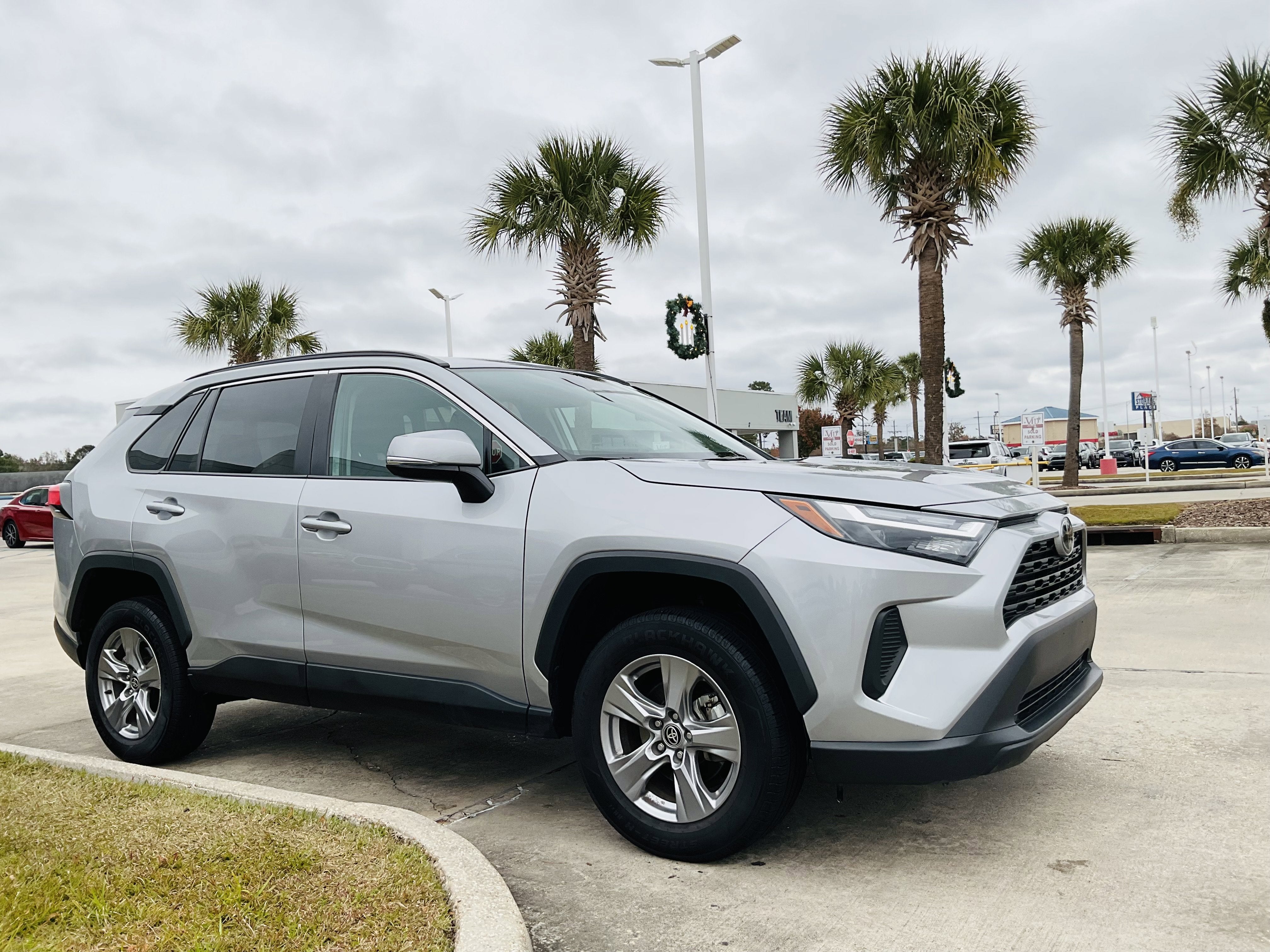 2024 Toyota RAV4 XLE