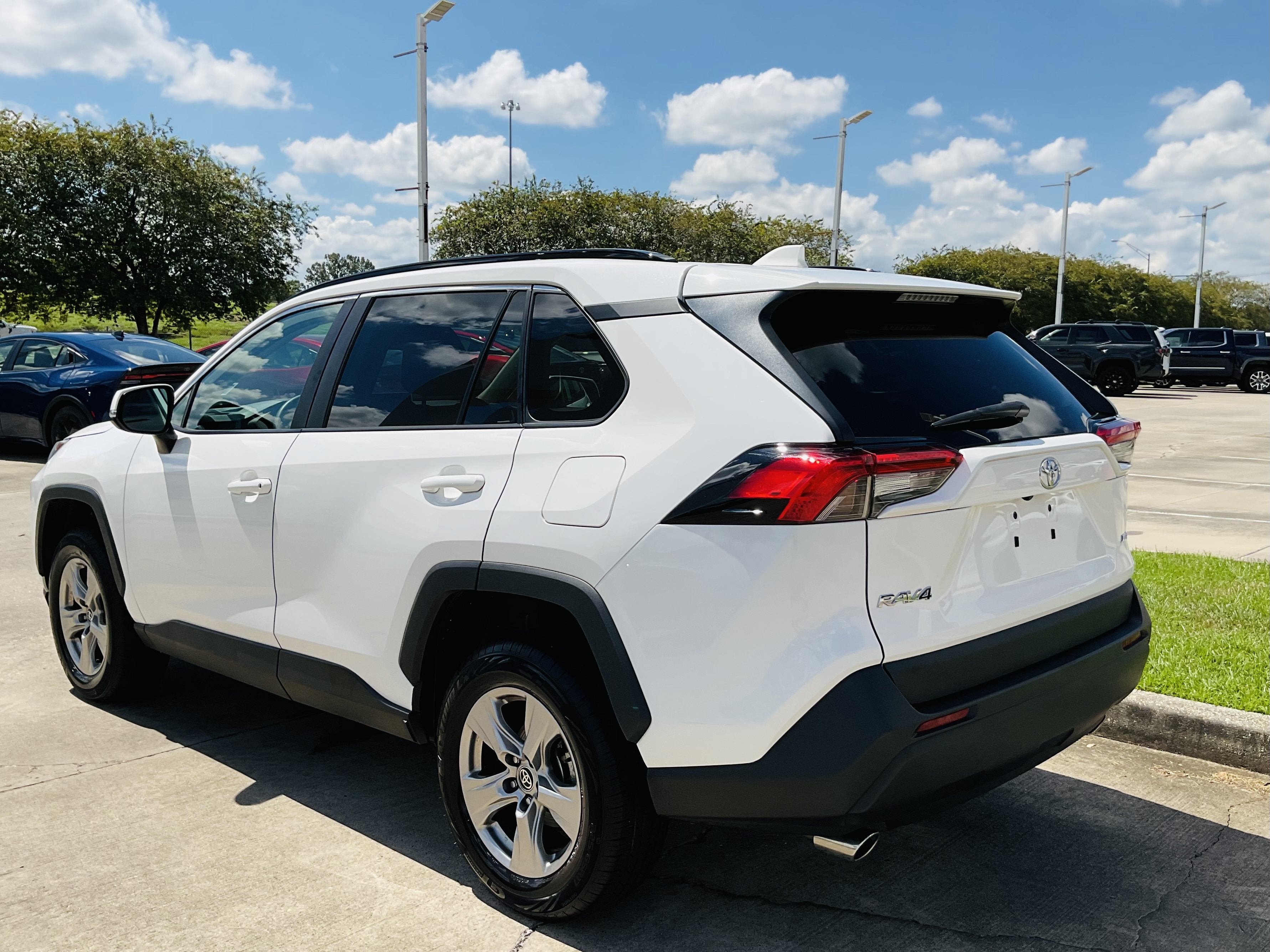 2024 Toyota RAV4 XLE
