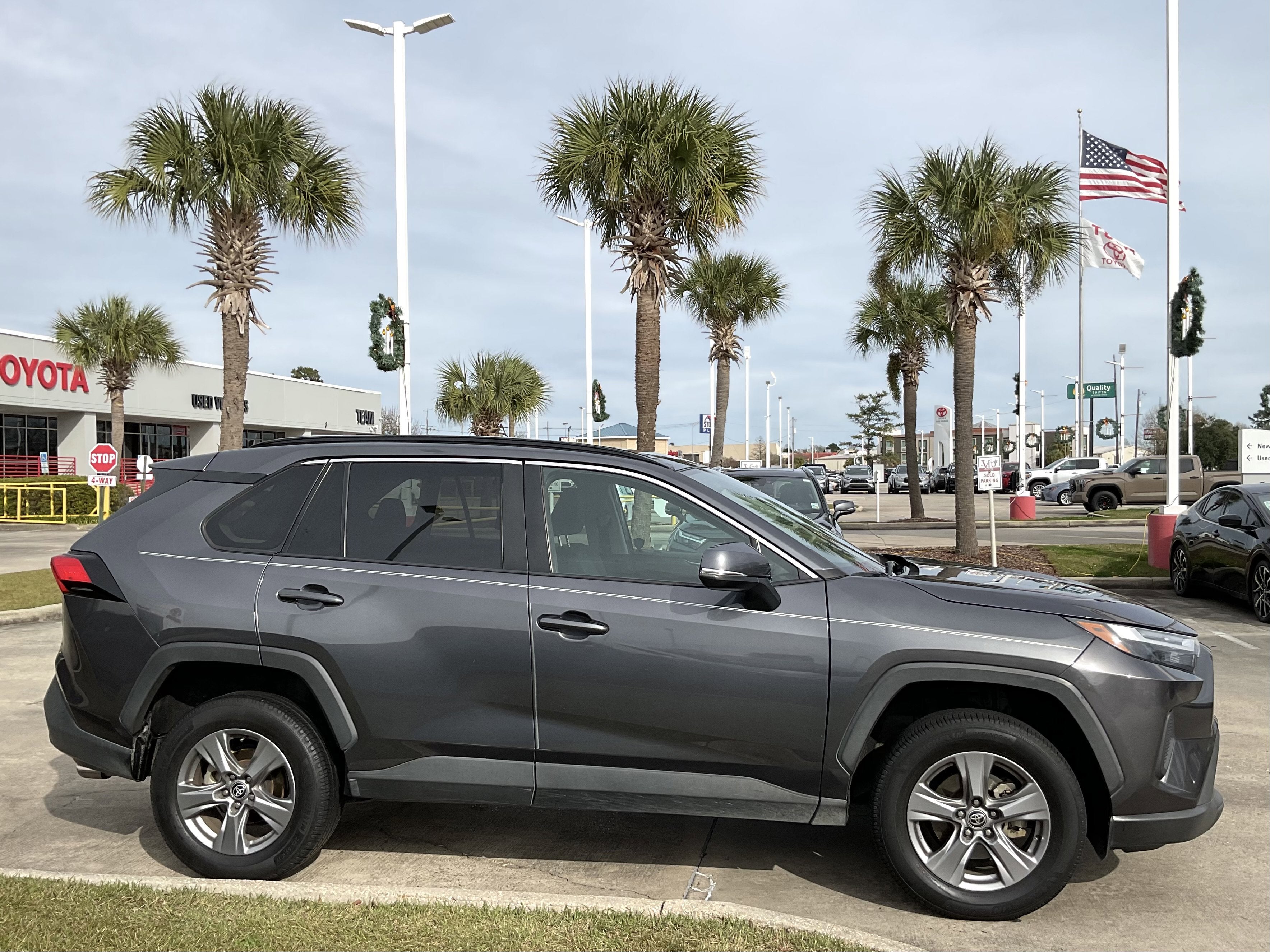 2022 Toyota RAV4 XLE