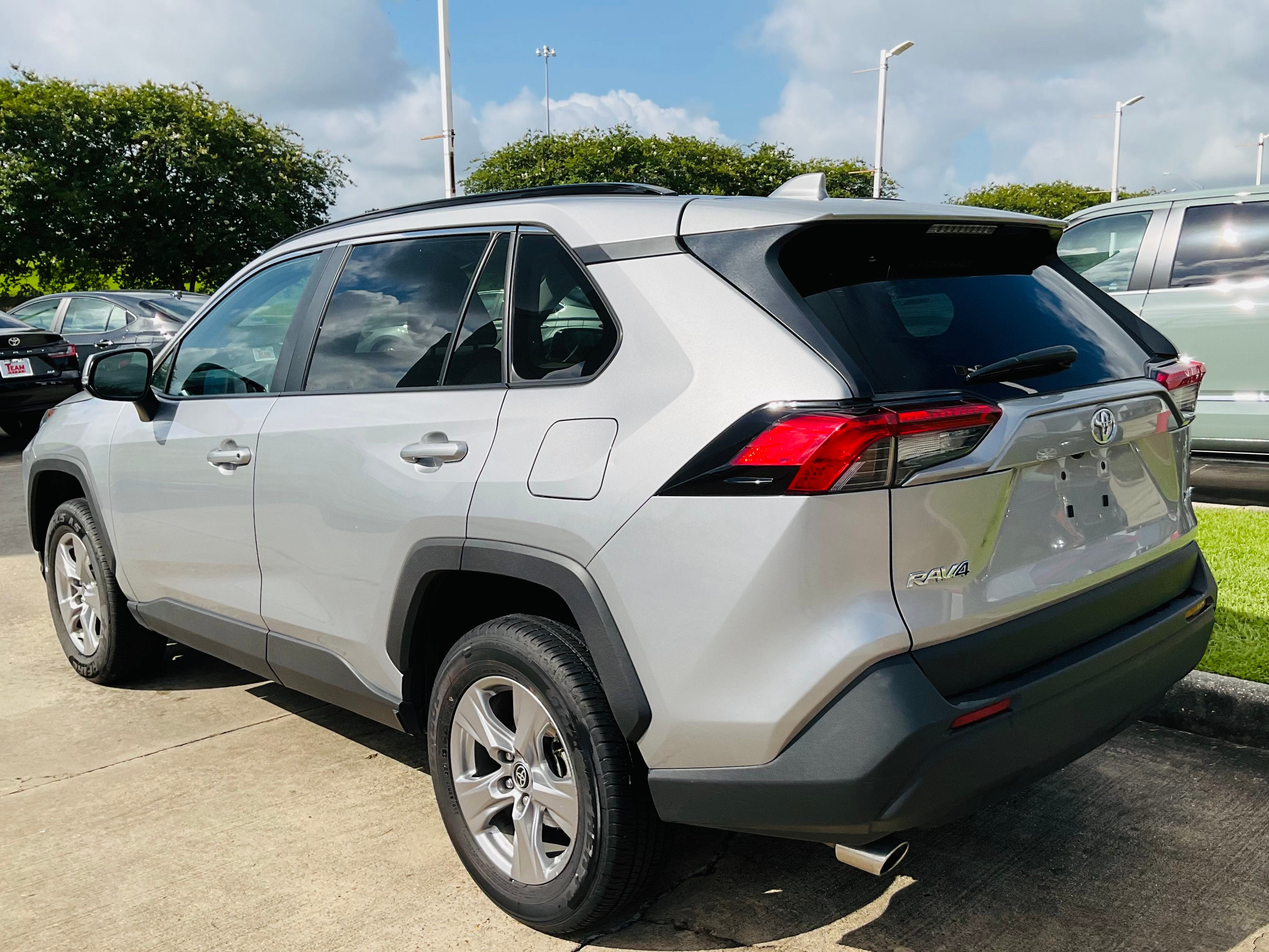 2025 Toyota RAV4 XLE