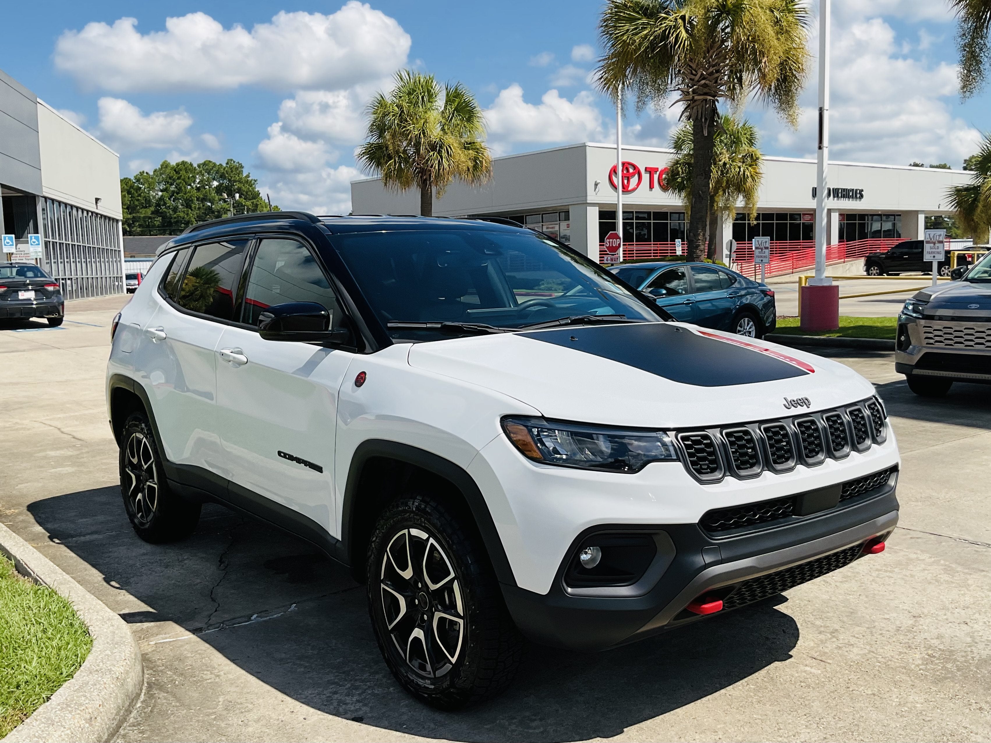 2025 Jeep Compass Trailhawk