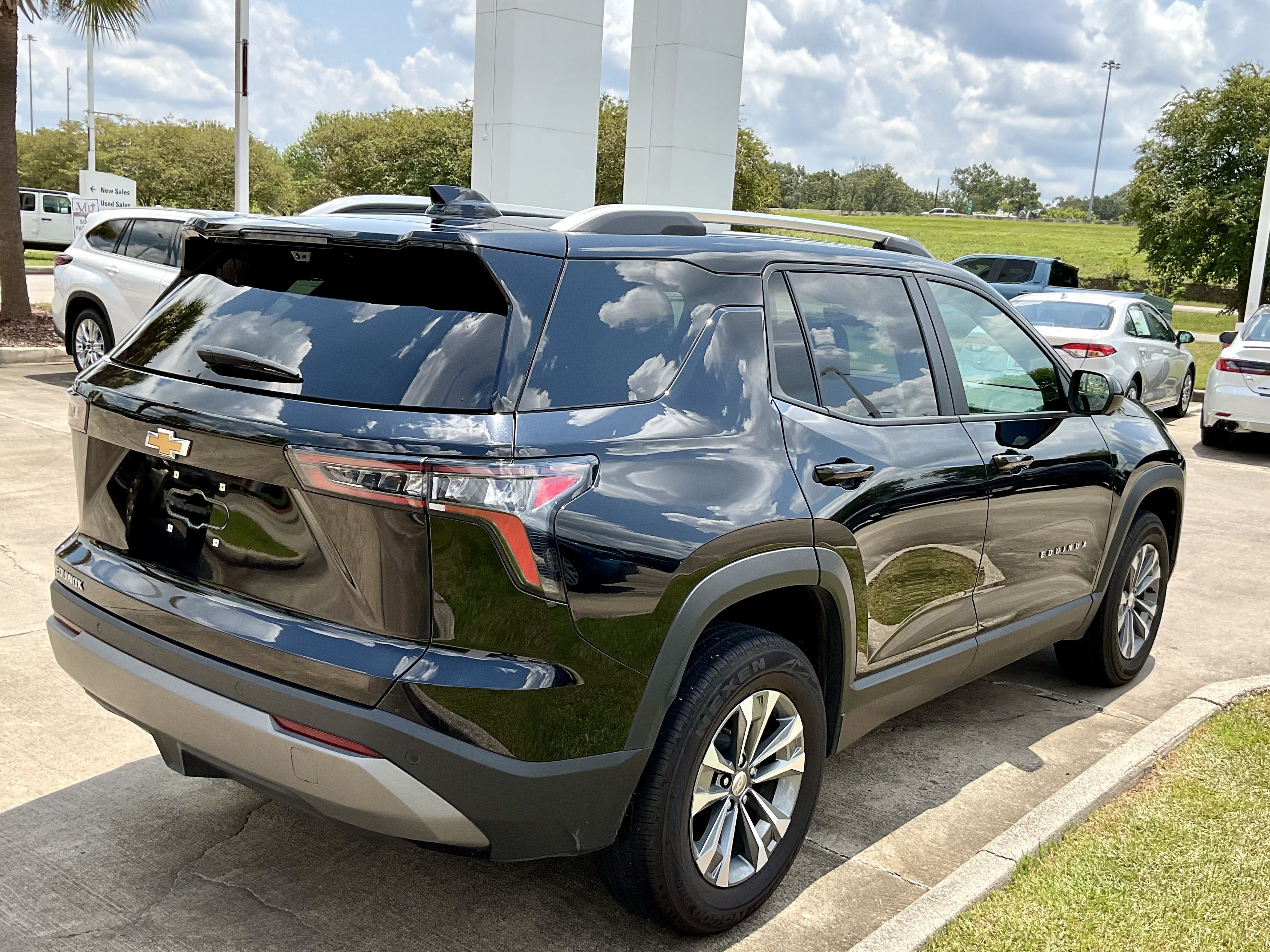 2025 Chevrolet Equinox FWD LT