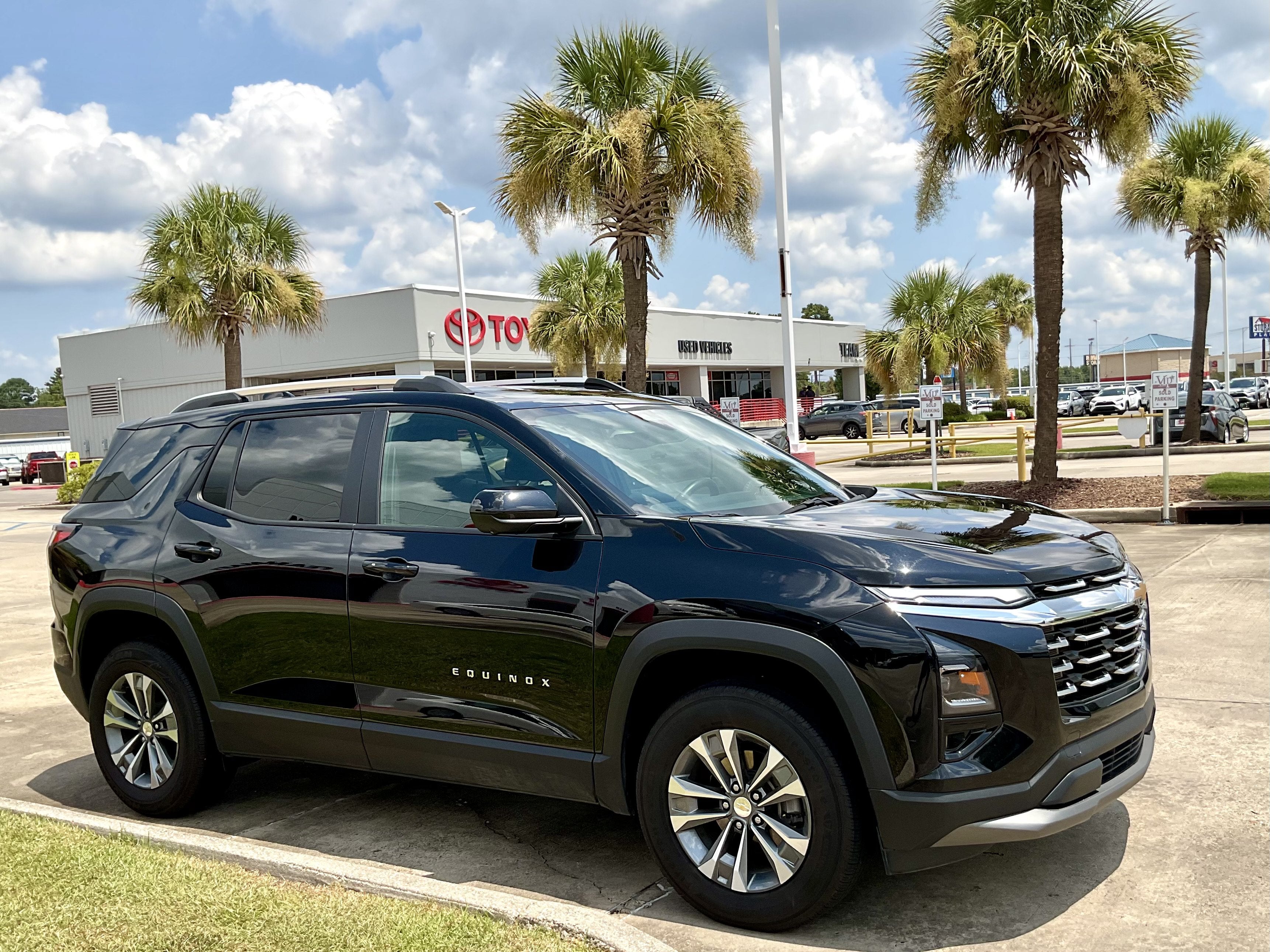2025 Chevrolet Equinox FWD LT