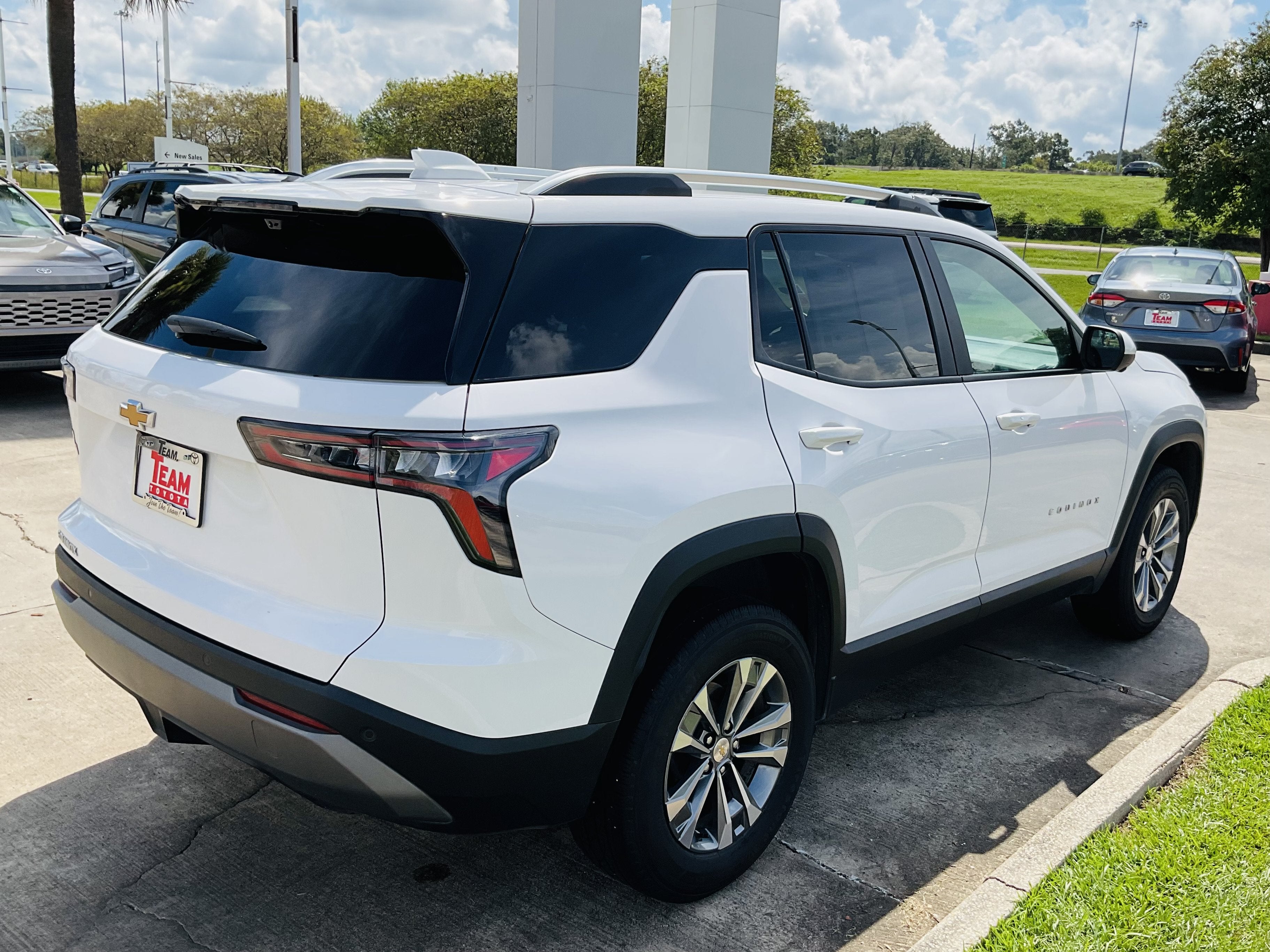 2025 Chevrolet Equinox FWD LT