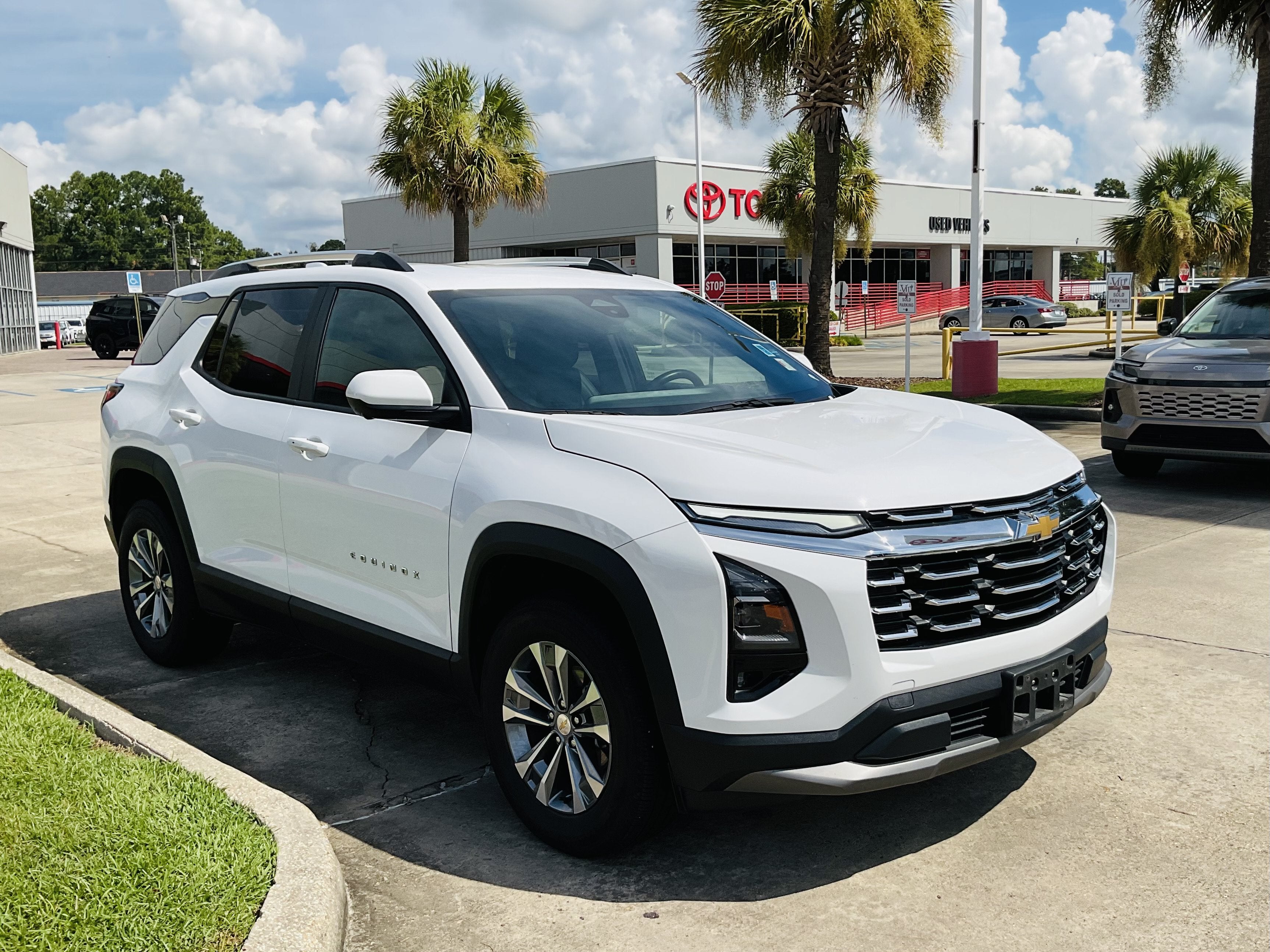 2025 Chevrolet Equinox FWD LT
