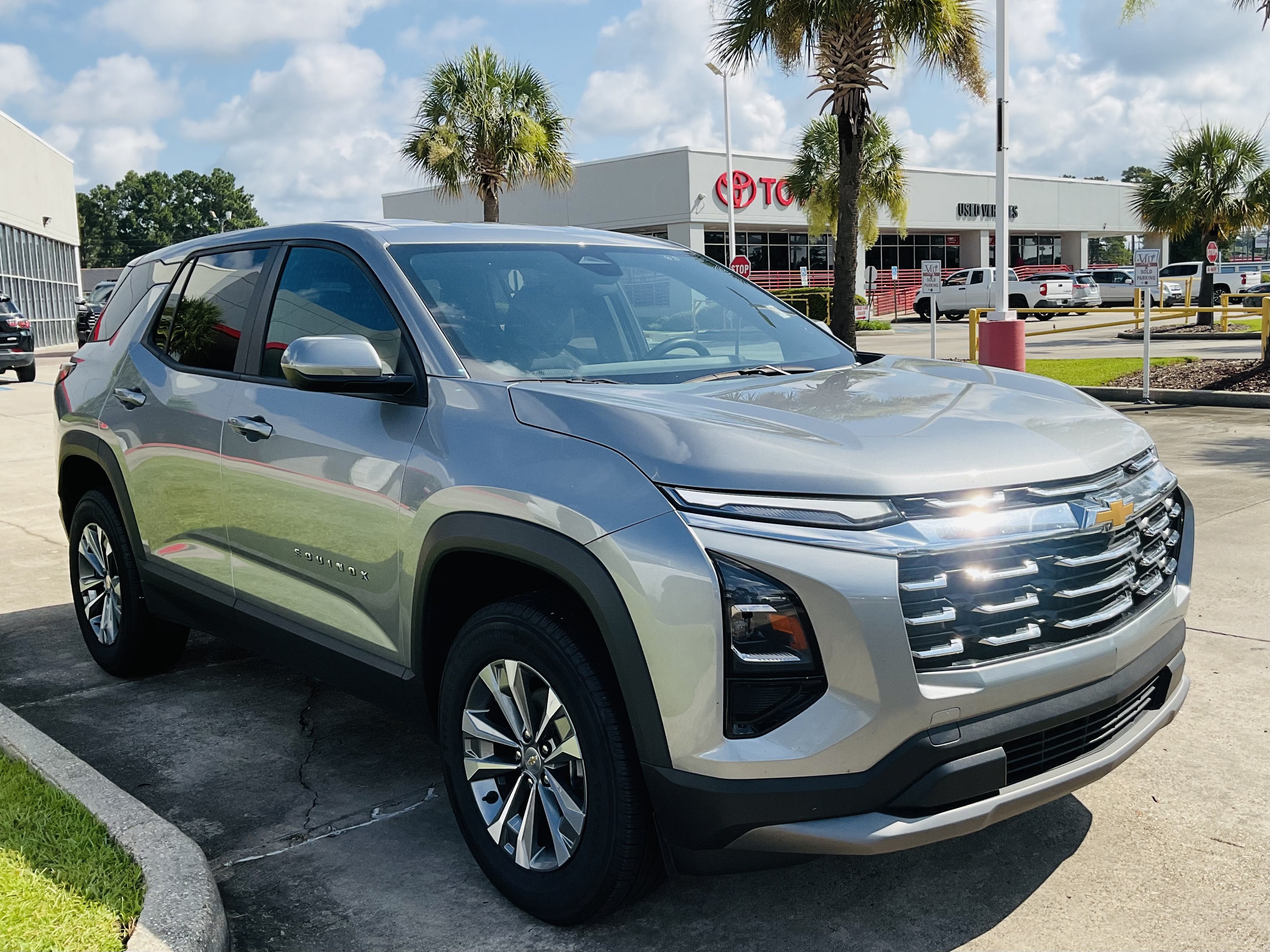 2025 Chevrolet Equinox FWD LT