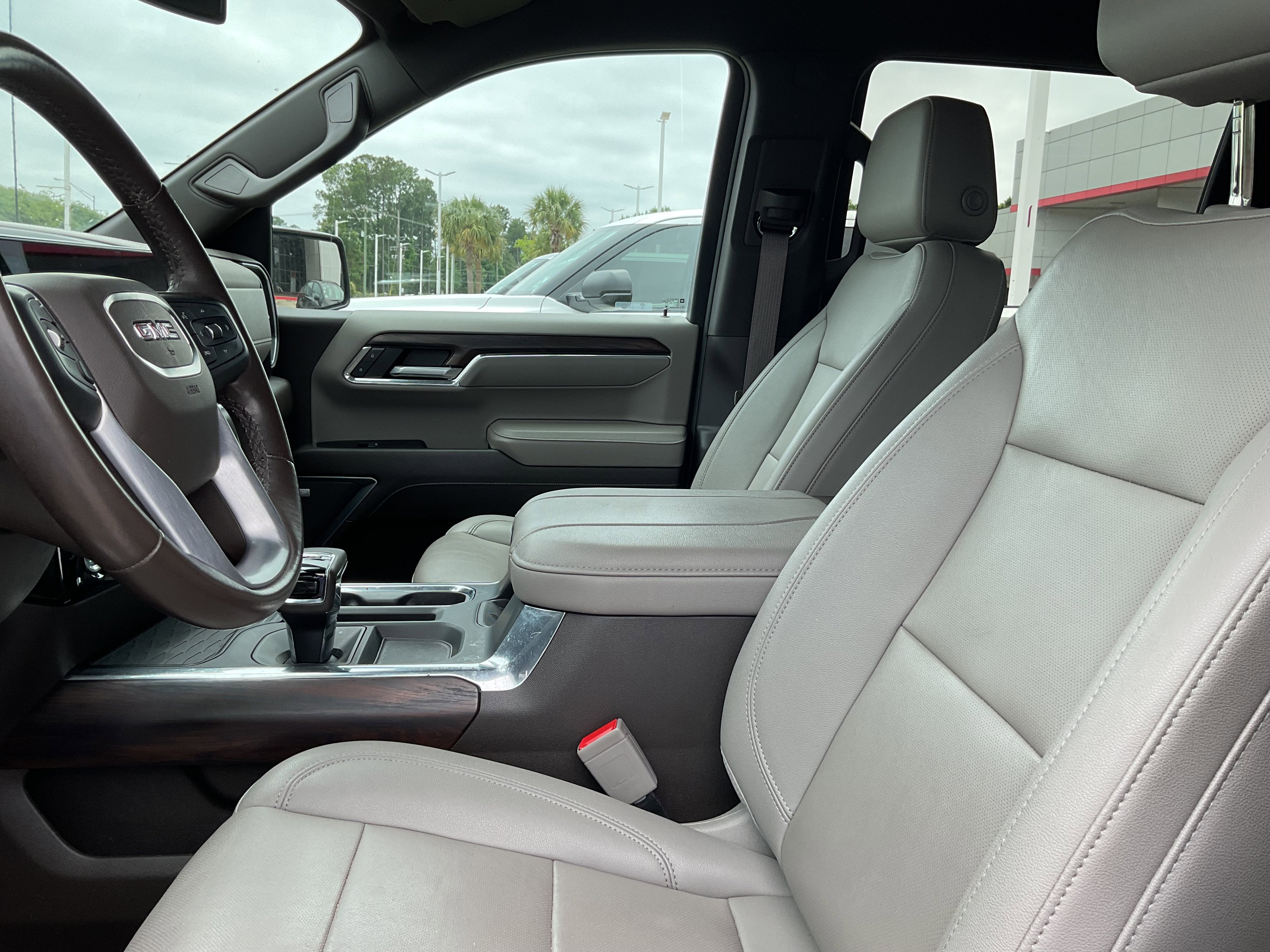 2023 GMC Sierra SLT