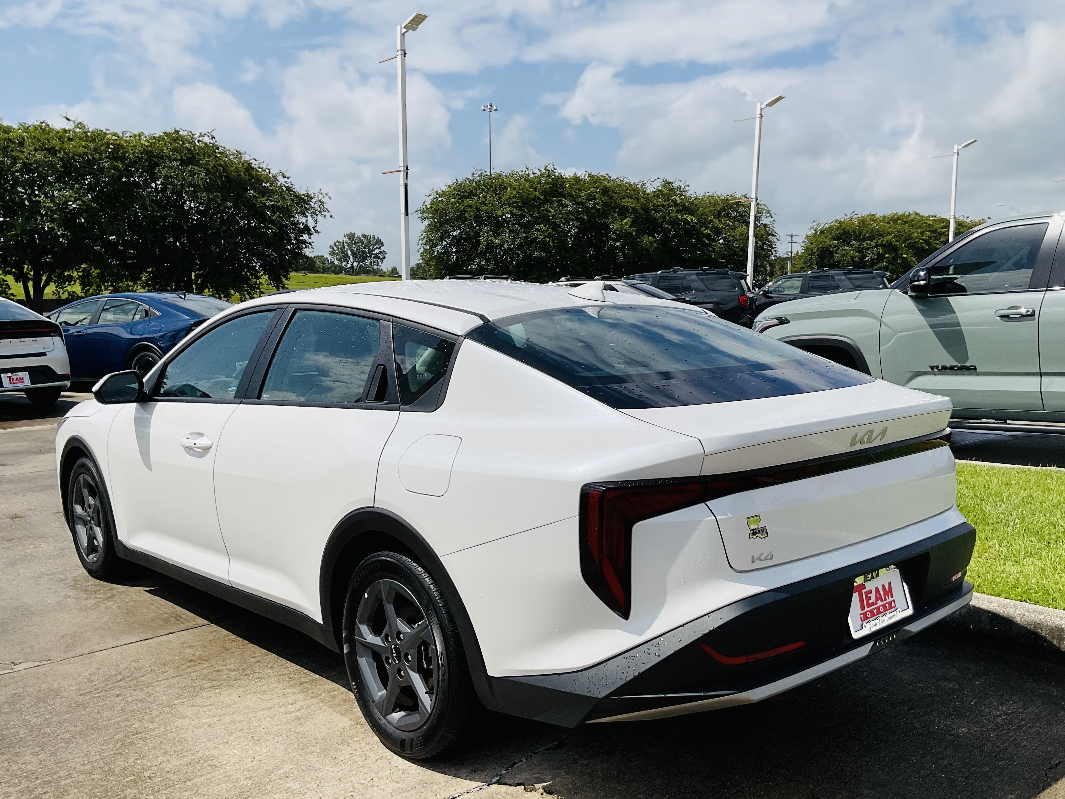 2025 Kia K4 LXS