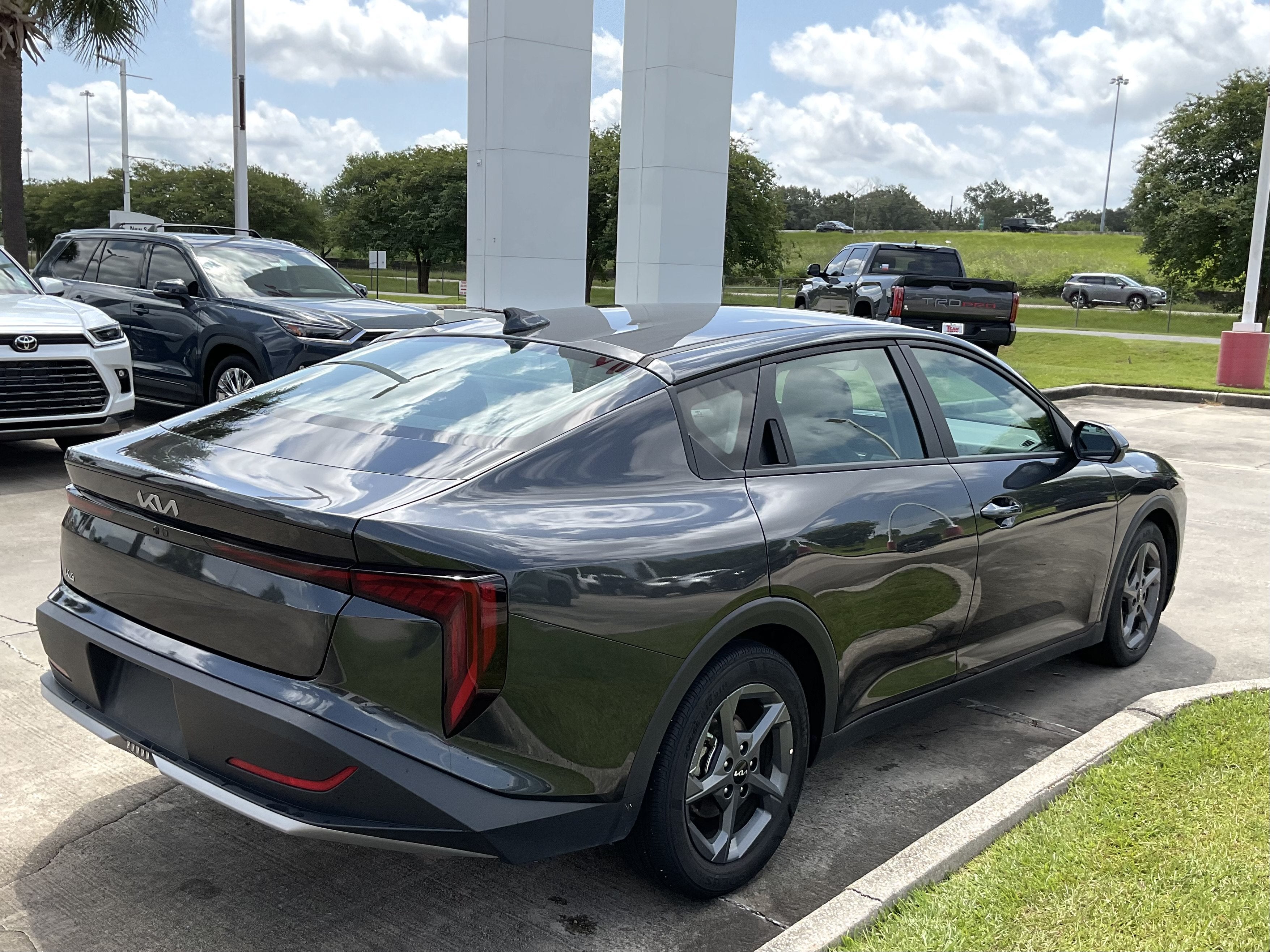 2025 Kia K4 LXS