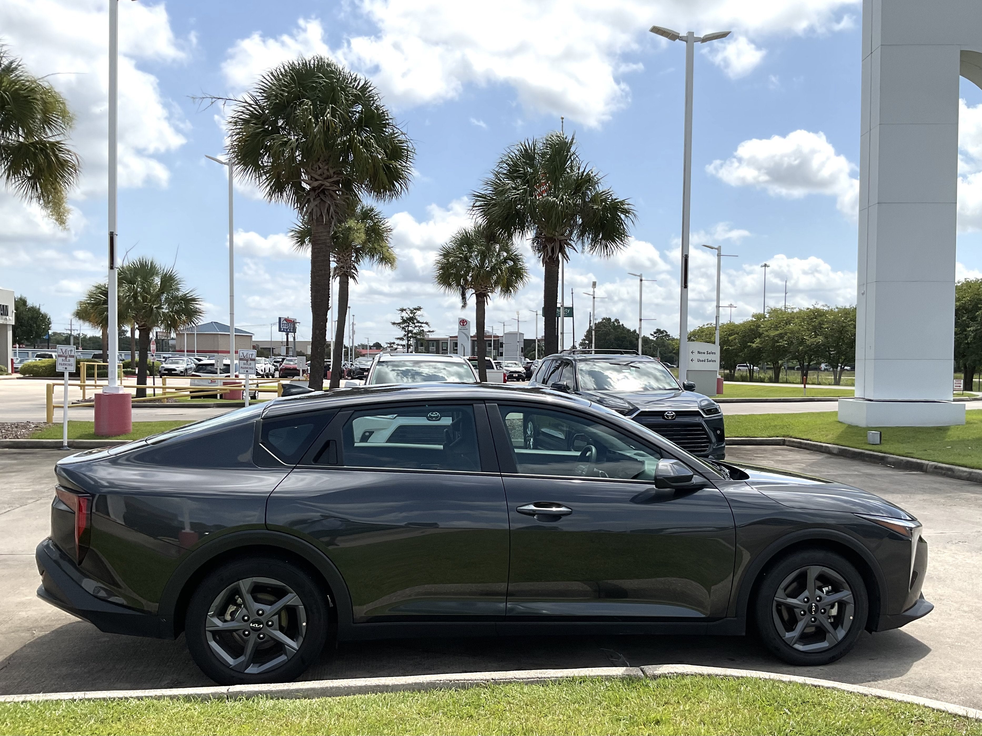 2025 Kia K4 LXS