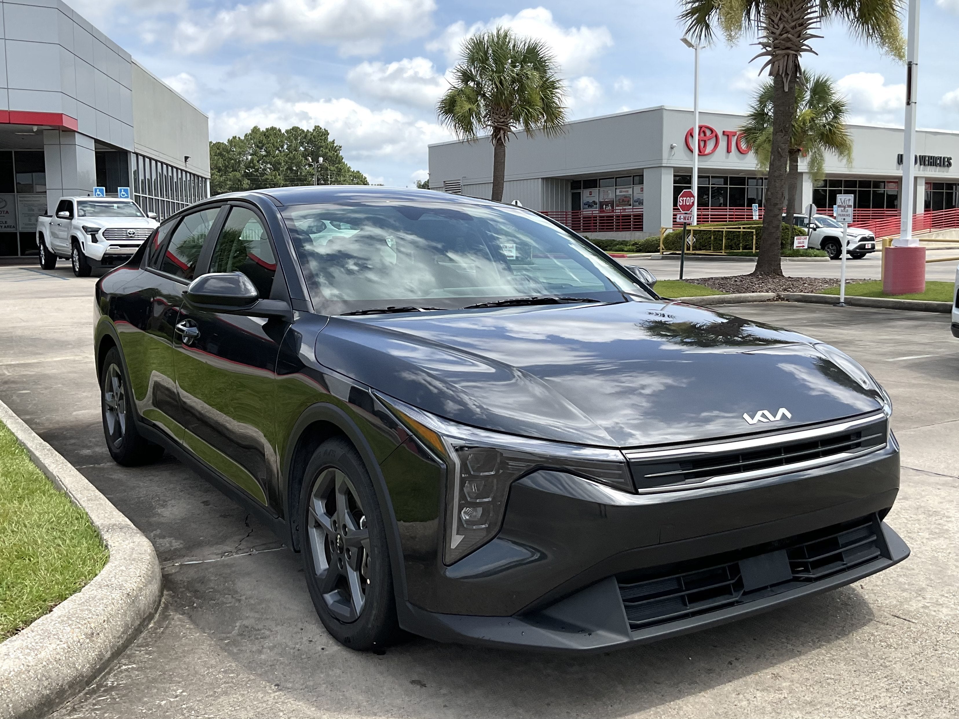 2025 Kia K4 LXS