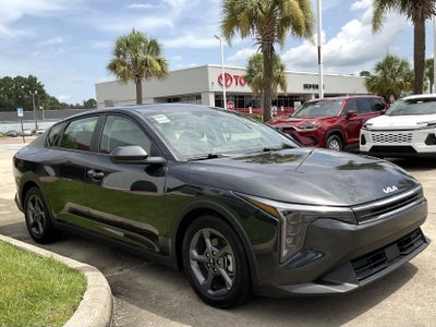 2025 Kia K4 LXS